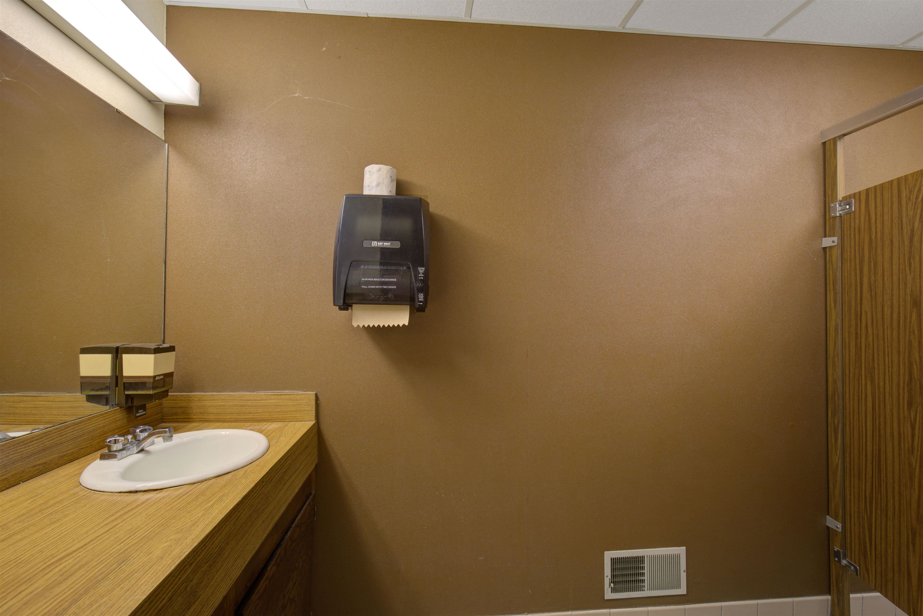 1431 2ND STREET NORTH, Wisconsin Rapids, Wisconsin 54494, ,Commercial/industrial,For Sale,1431 2ND STREET NORTH,22501043