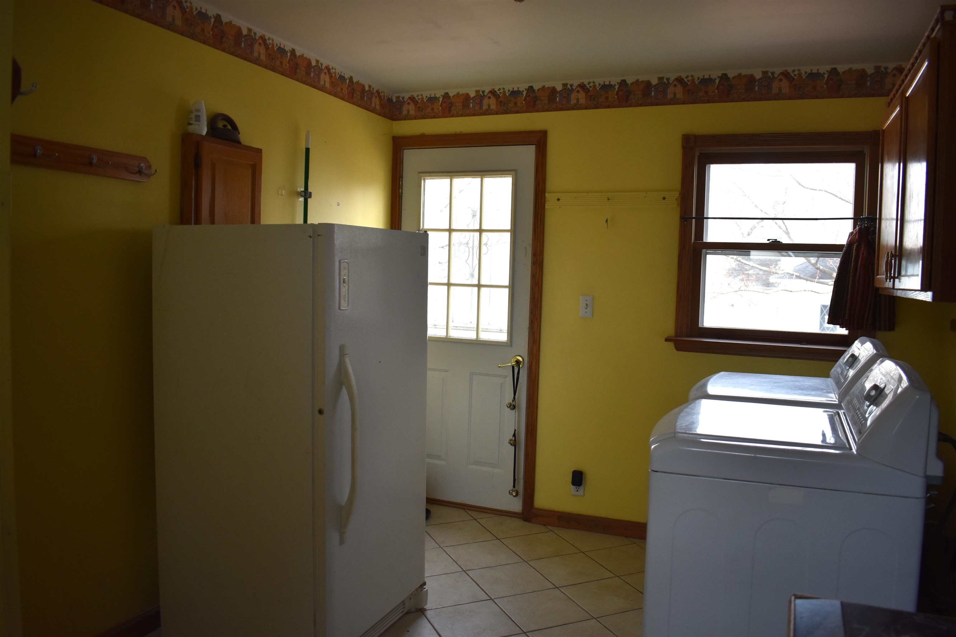 1002 E 4TH STREET, Merrill, Wisconsin 54452, 3 Bedrooms Bedrooms, ,2 BathroomsBathrooms,Residential,For Sale,1002 E 4TH STREET,22501121