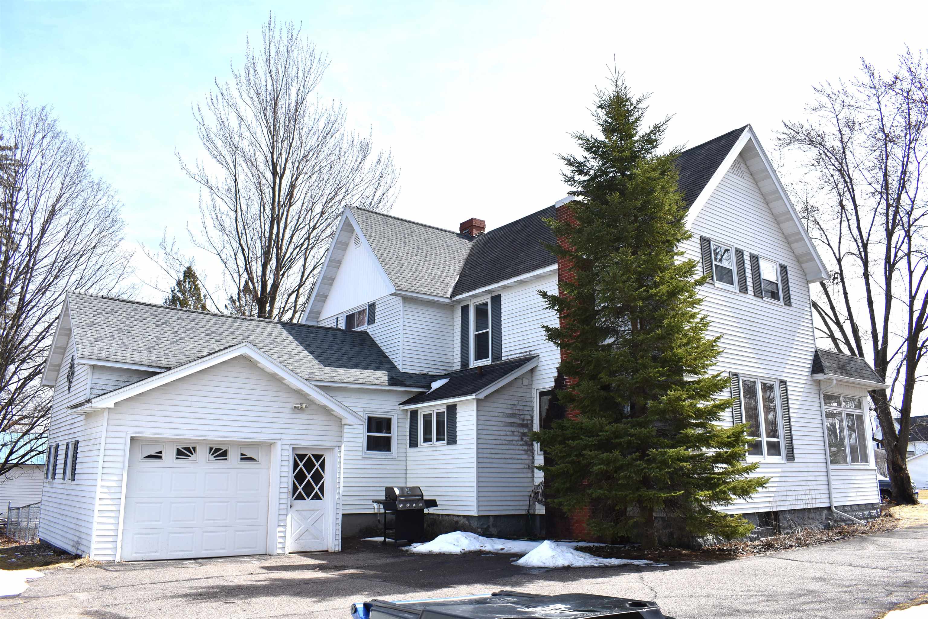 1002 E 4TH STREET, Merrill, Wisconsin 54452, 3 Bedrooms Bedrooms, ,2 BathroomsBathrooms,Residential,For Sale,1002 E 4TH STREET,22501121