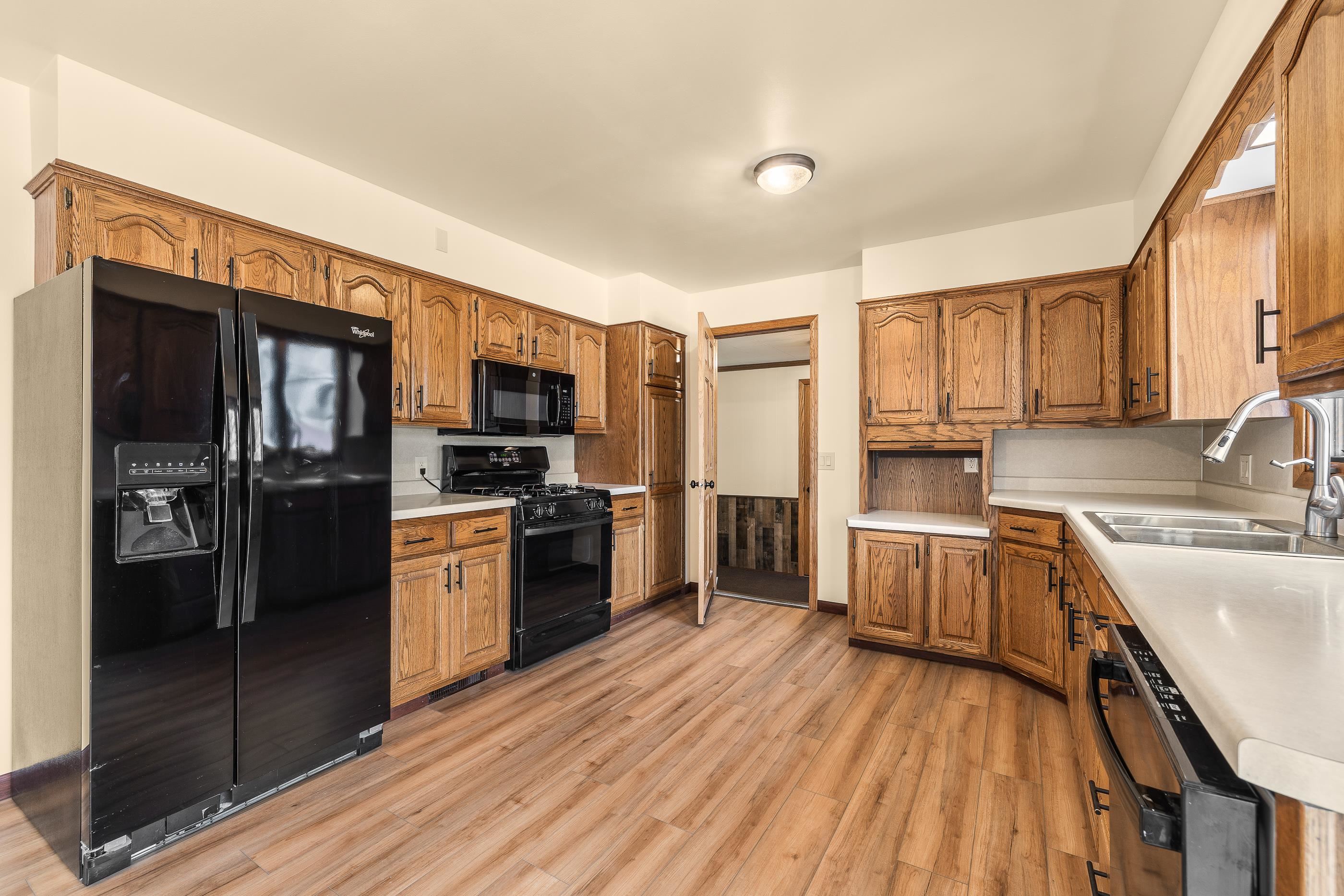 6971 HILLCREST AVENUE, Rudolph, Wisconsin 54475, 3 Bedrooms Bedrooms, ,2 BathroomsBathrooms,Residential,For Sale,6971 HILLCREST AVENUE,22501140