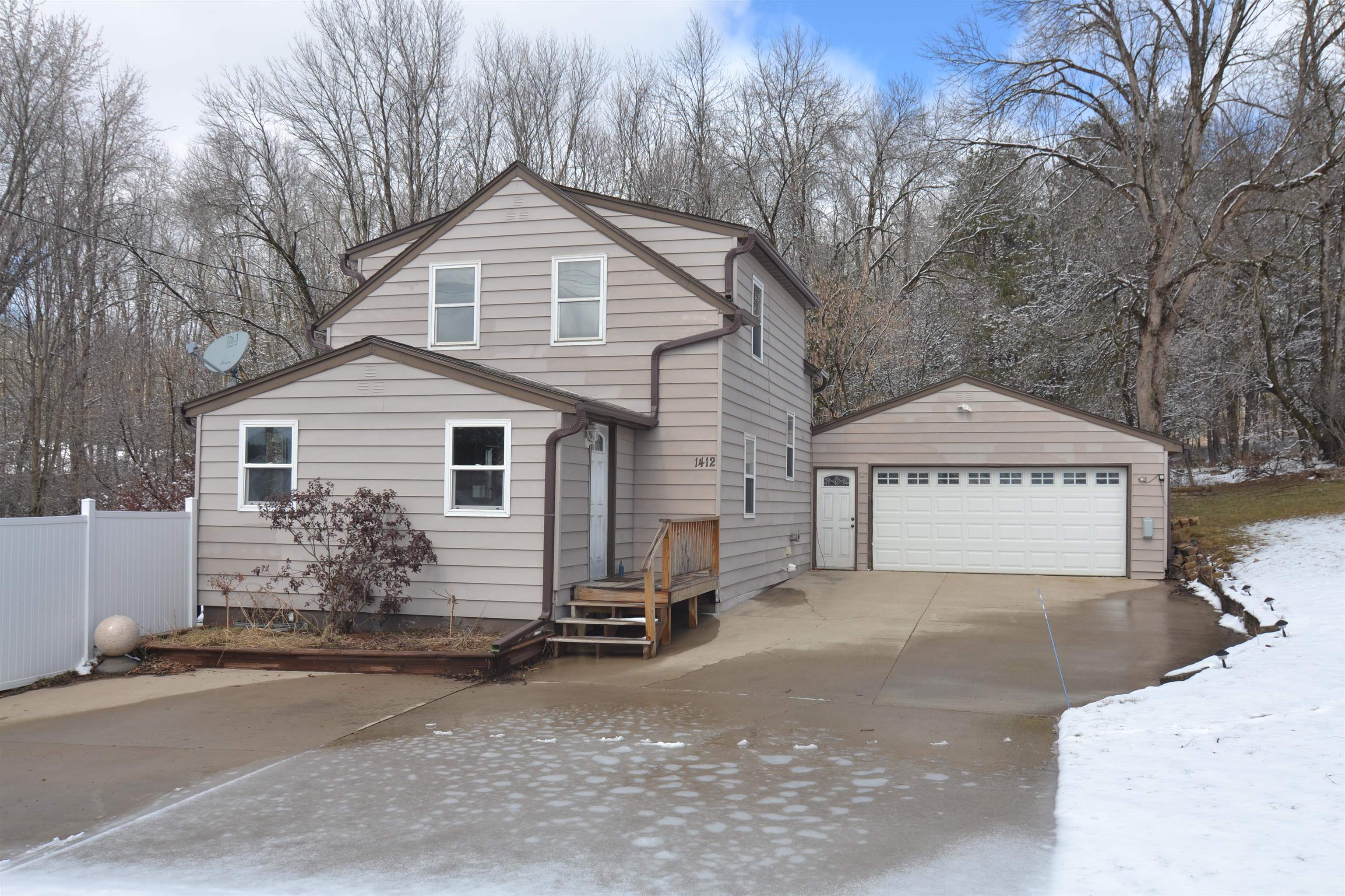 1412 SWANEE AVENUE, Wausau, Wisconsin 54403, 3 Bedrooms Bedrooms, ,2 BathroomsBathrooms,Residential,For Sale,1412 SWANEE AVENUE,22501149