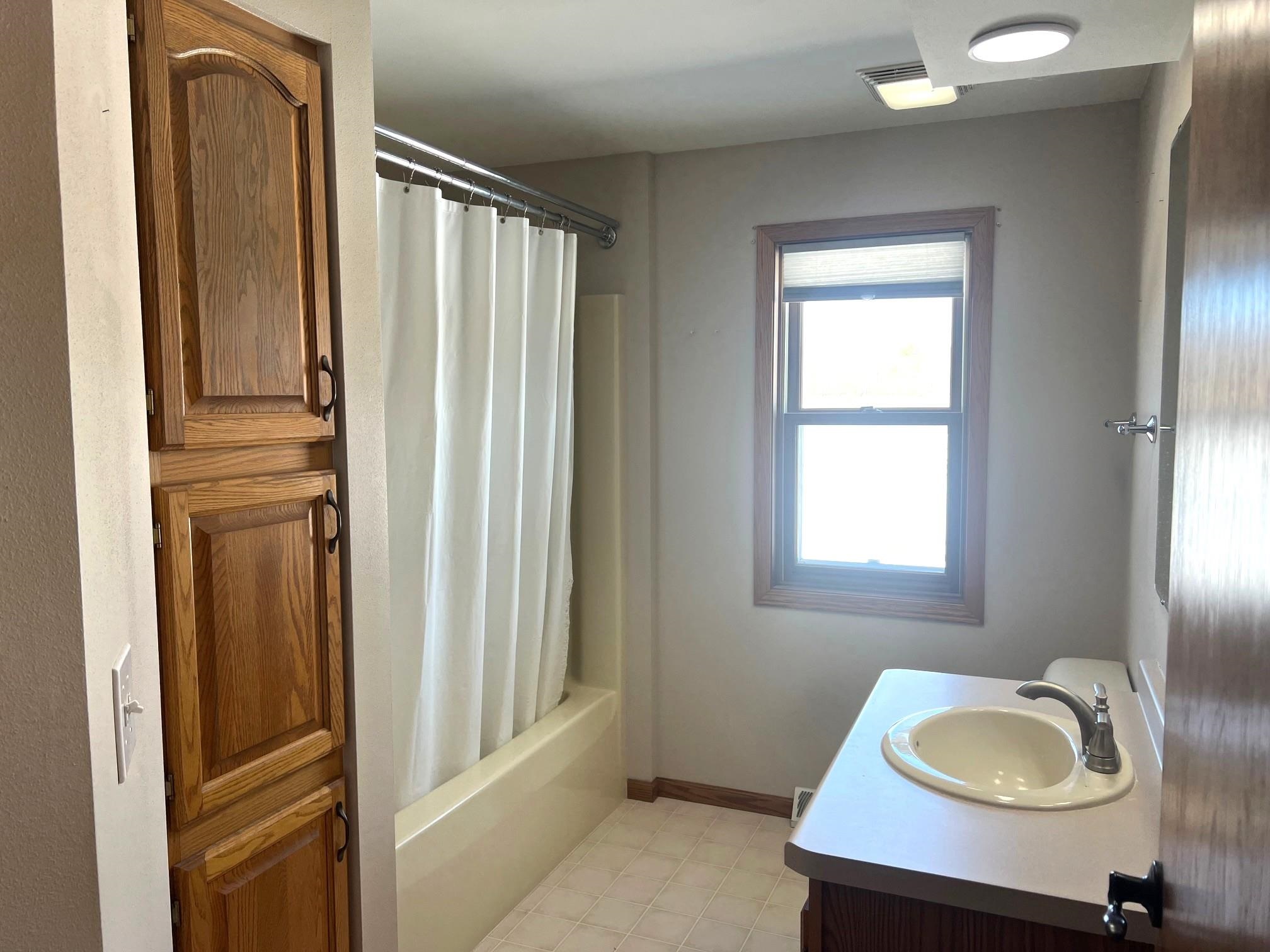 10596 MAC ARTHUR DRIVE, Marshfield, Wisconsin 54449, 3 Bedrooms Bedrooms, ,2 BathroomsBathrooms,Residential,For Sale,10596 MAC ARTHUR DRIVE,22501171