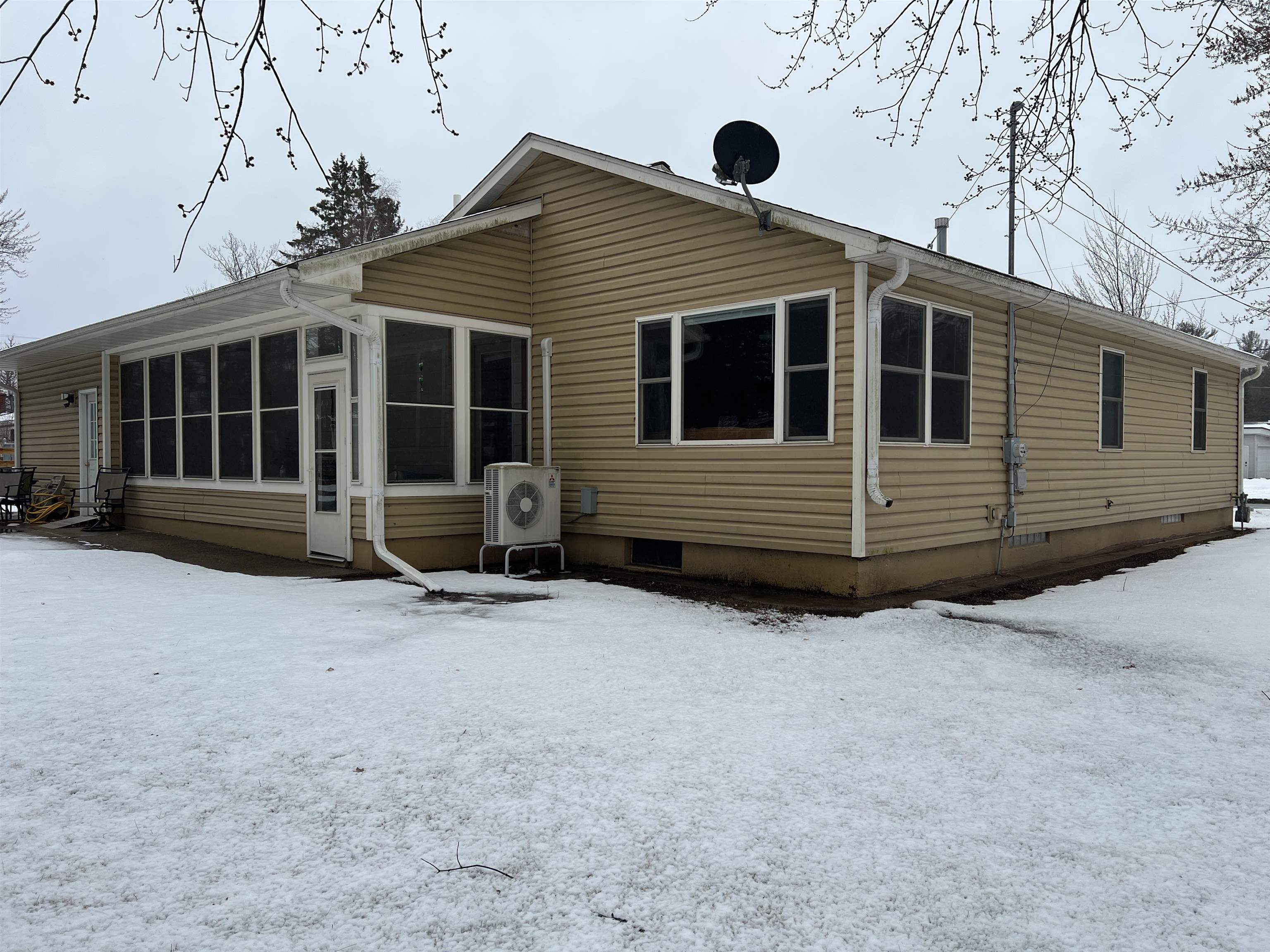 1305 CEDAR STREET, Merrill, Wisconsin 54452, 3 Bedrooms Bedrooms, ,1 BathroomBathrooms,Residential,For Sale,1305 CEDAR STREET,22501178