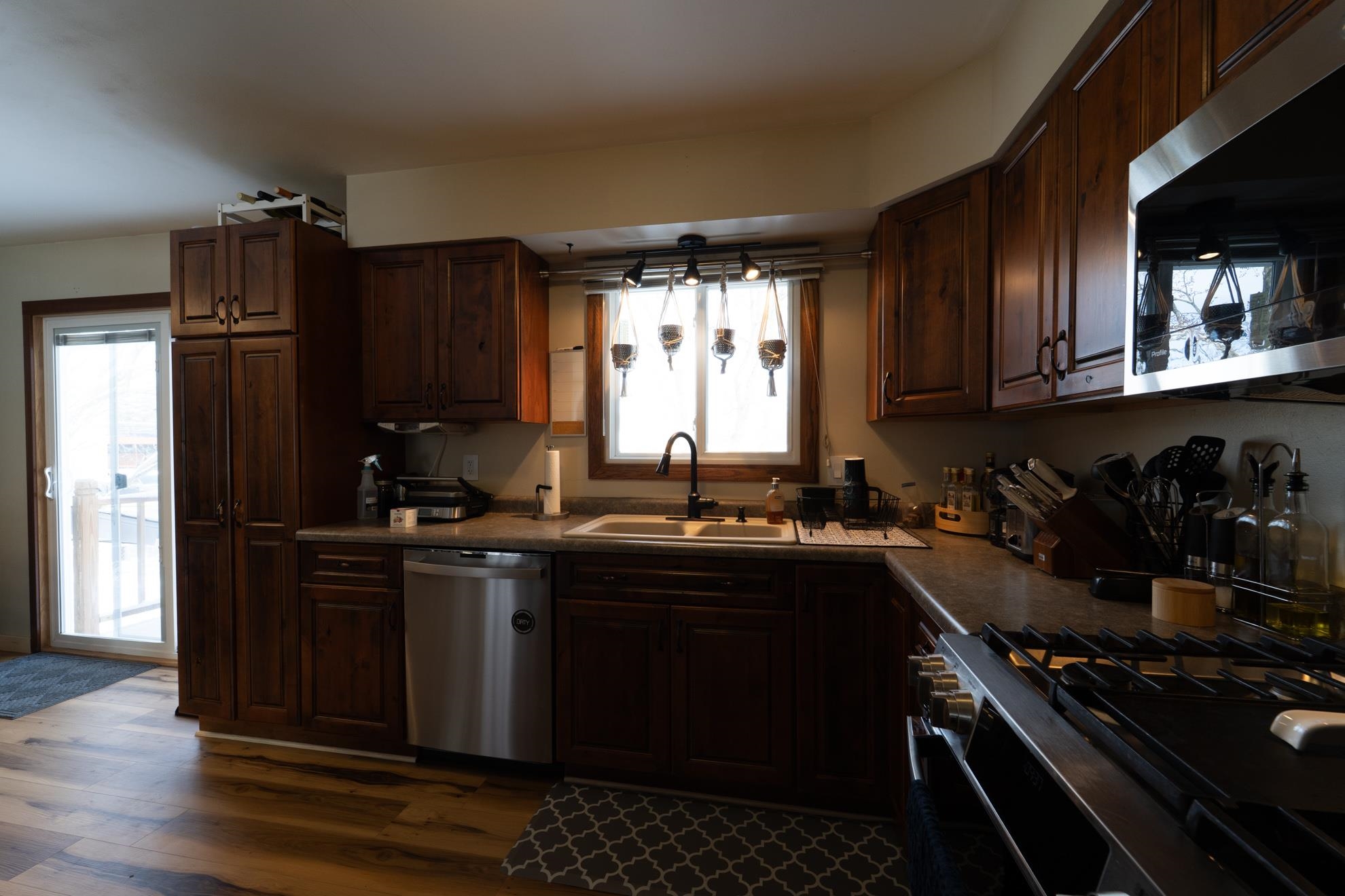 1008 ELM STREET, Merrill, Wisconsin 54452, 3 Bedrooms Bedrooms, ,1 BathroomBathrooms,Residential,For Sale,1008 ELM STREET,22501180