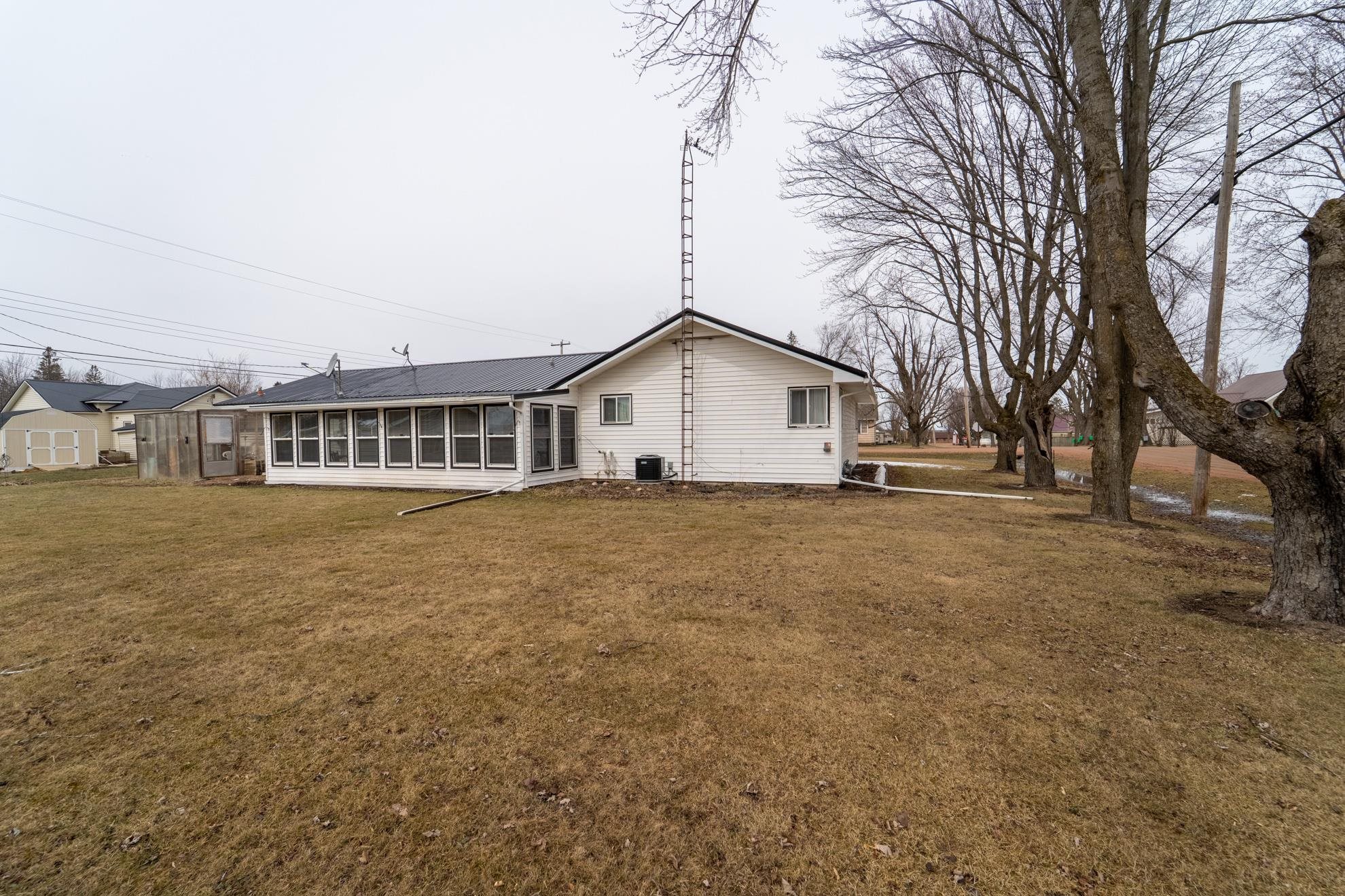 121 E WELLS STREET, Unity, Wisconsin 54488, 4 Bedrooms Bedrooms, ,2 BathroomsBathrooms,Residential,For Sale,121 E WELLS STREET,22501182