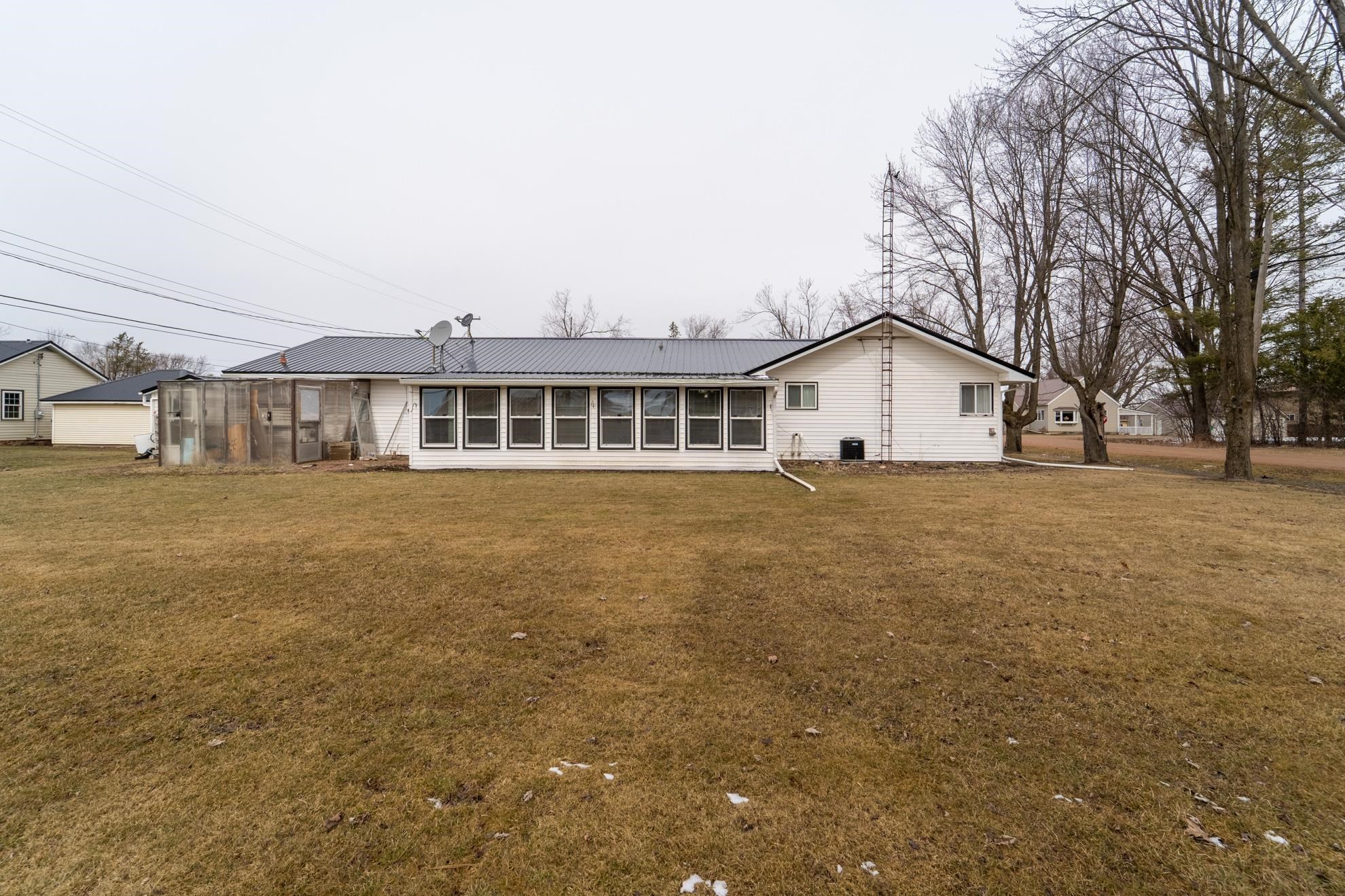 121 E WELLS STREET, Unity, Wisconsin 54488, 4 Bedrooms Bedrooms, ,2 BathroomsBathrooms,Residential,For Sale,121 E WELLS STREET,22501182