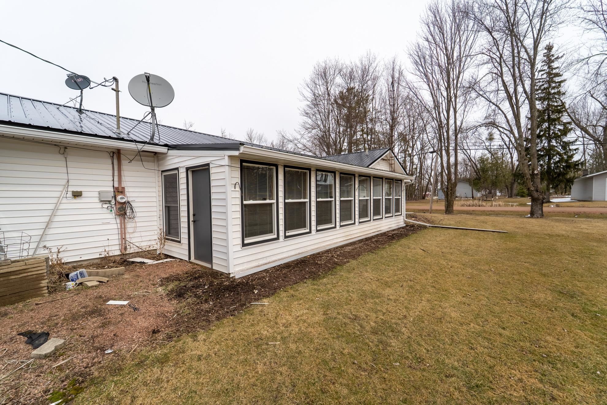 121 E WELLS STREET, Unity, Wisconsin 54488, 4 Bedrooms Bedrooms, ,2 BathroomsBathrooms,Residential,For Sale,121 E WELLS STREET,22501182