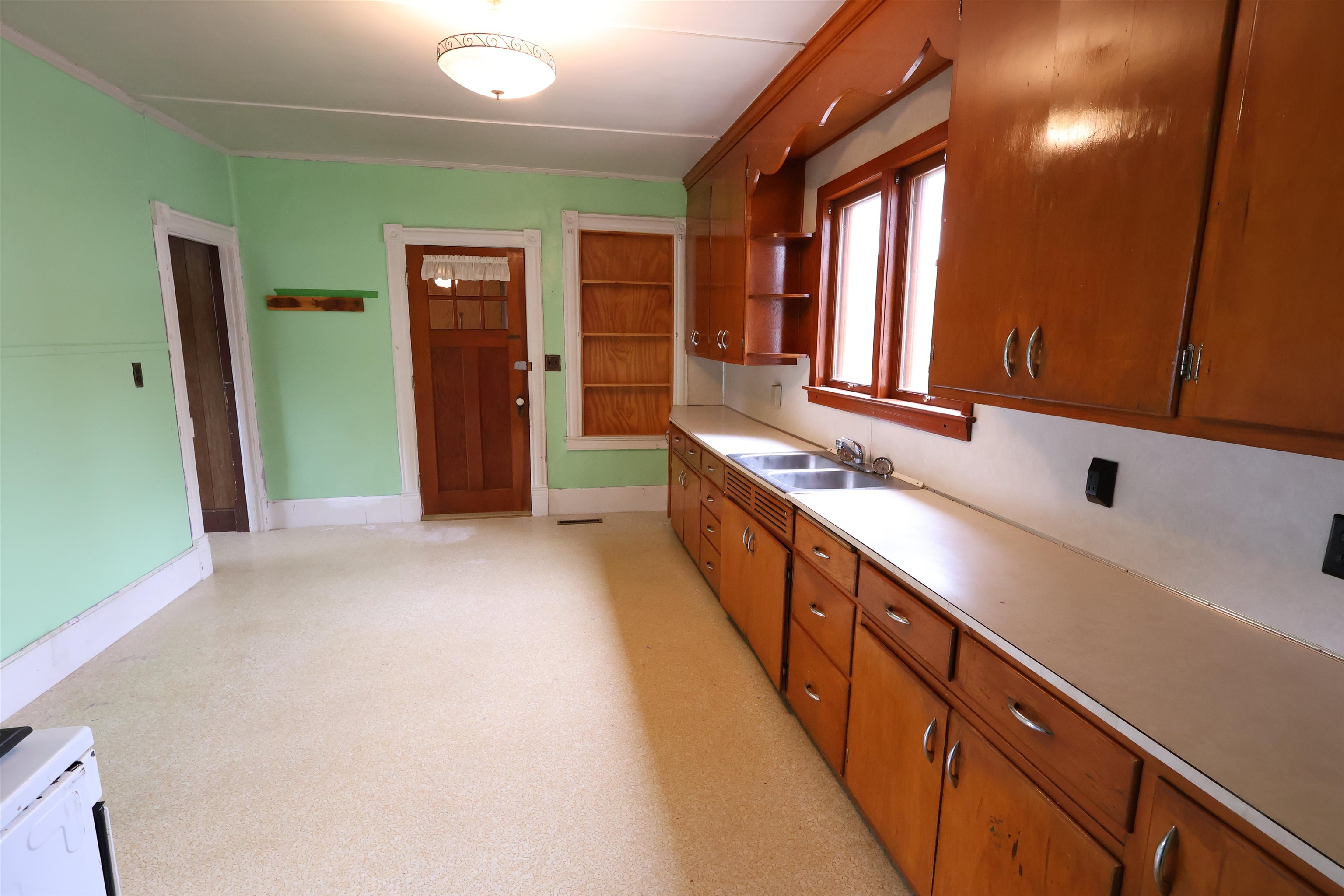 3921 80TH STREET SOUTH, Wisconsin Rapids, Wisconsin 54494, 3 Bedrooms Bedrooms, ,1 BathroomBathrooms,Residential,For Sale,3921 80TH STREET SOUTH,22501183