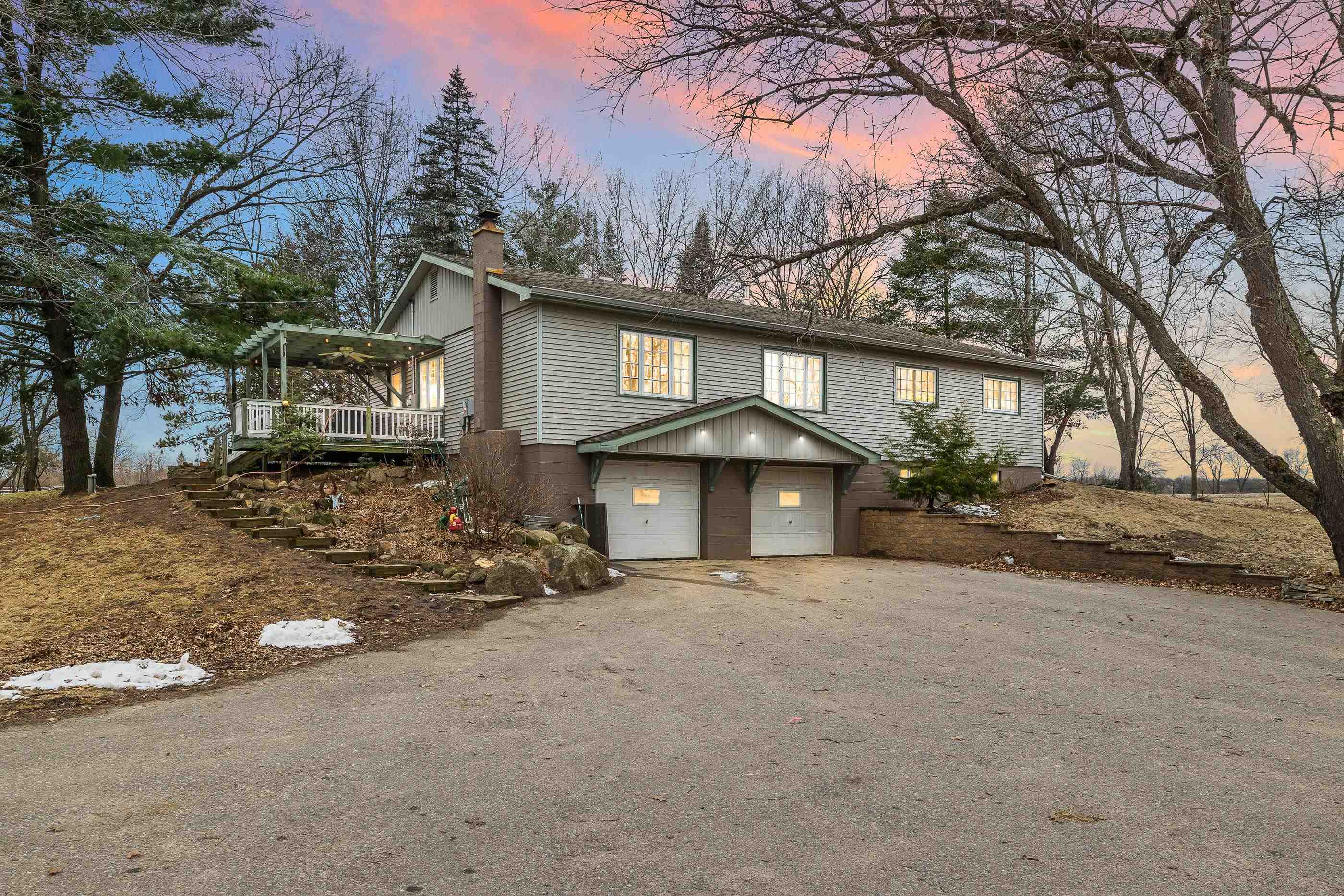 10670 COUNTY ROAD D, Almond, Wisconsin 54909, 3 Bedrooms Bedrooms, ,2 BathroomsBathrooms,Residential,For Sale,10670 COUNTY ROAD D,22501194