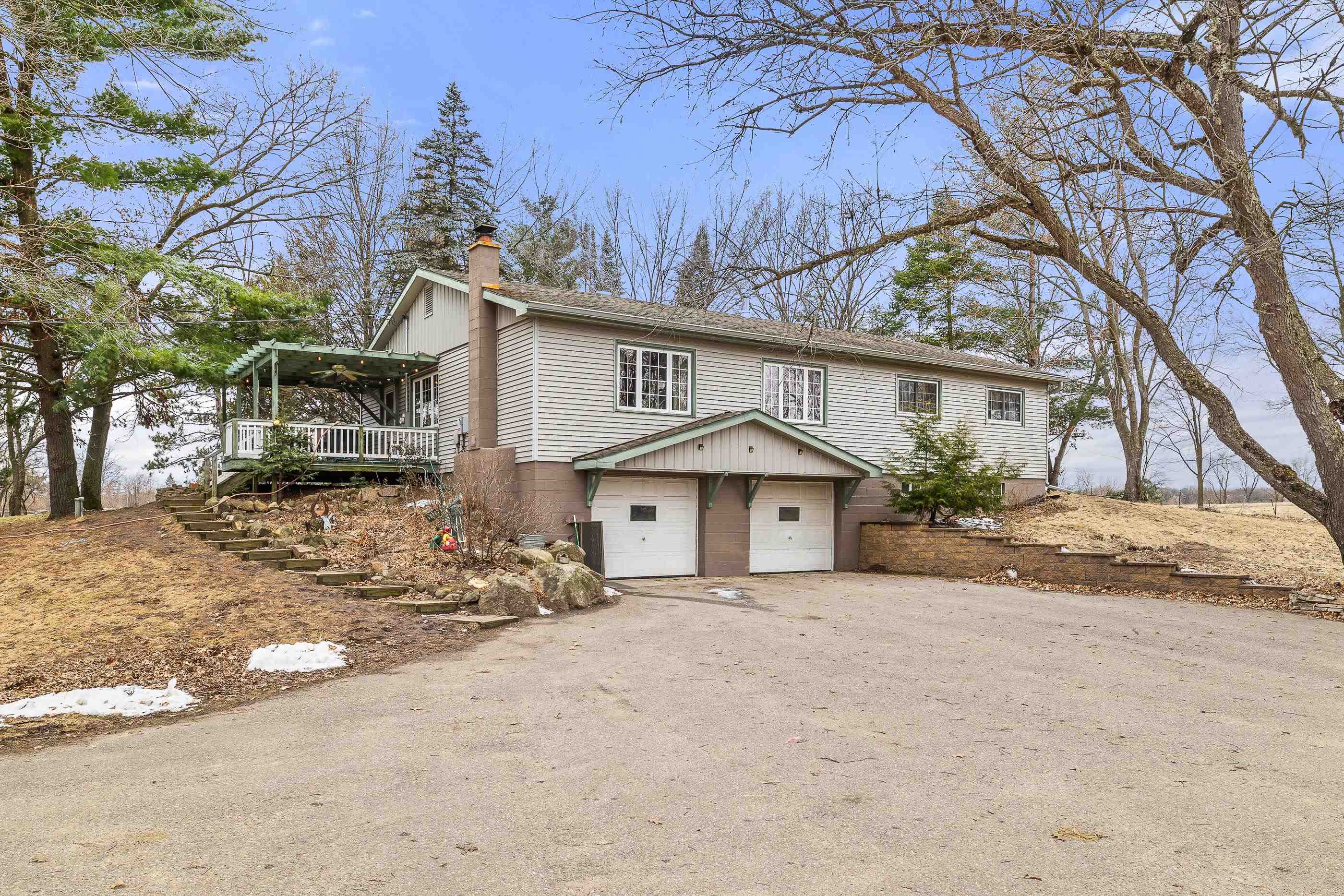 10670 COUNTY ROAD D, Almond, Wisconsin 54909, 3 Bedrooms Bedrooms, ,2 BathroomsBathrooms,Residential,For Sale,10670 COUNTY ROAD D,22501194