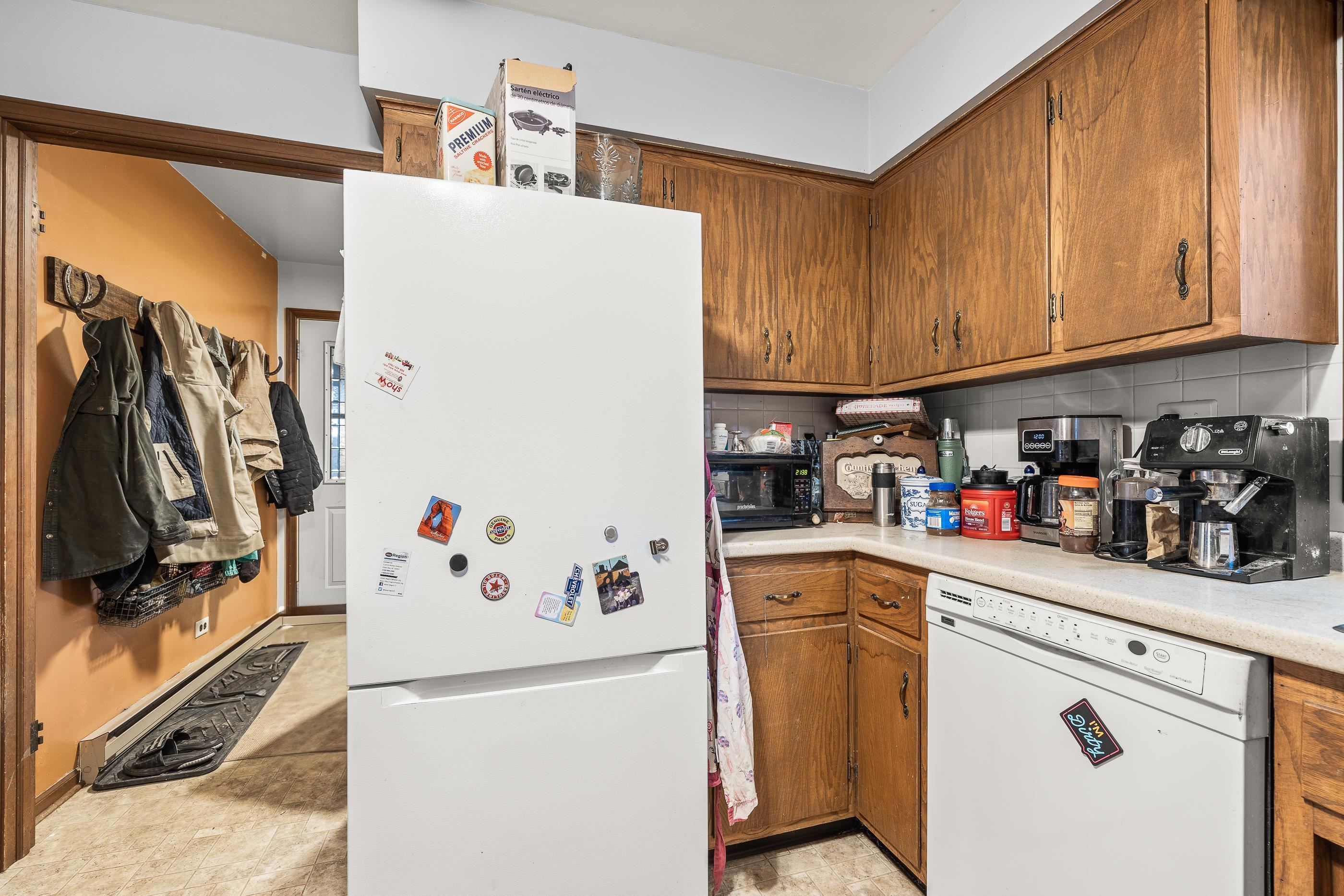 10670 COUNTY ROAD D, Almond, Wisconsin 54909, 3 Bedrooms Bedrooms, ,2 BathroomsBathrooms,Residential,For Sale,10670 COUNTY ROAD D,22501194