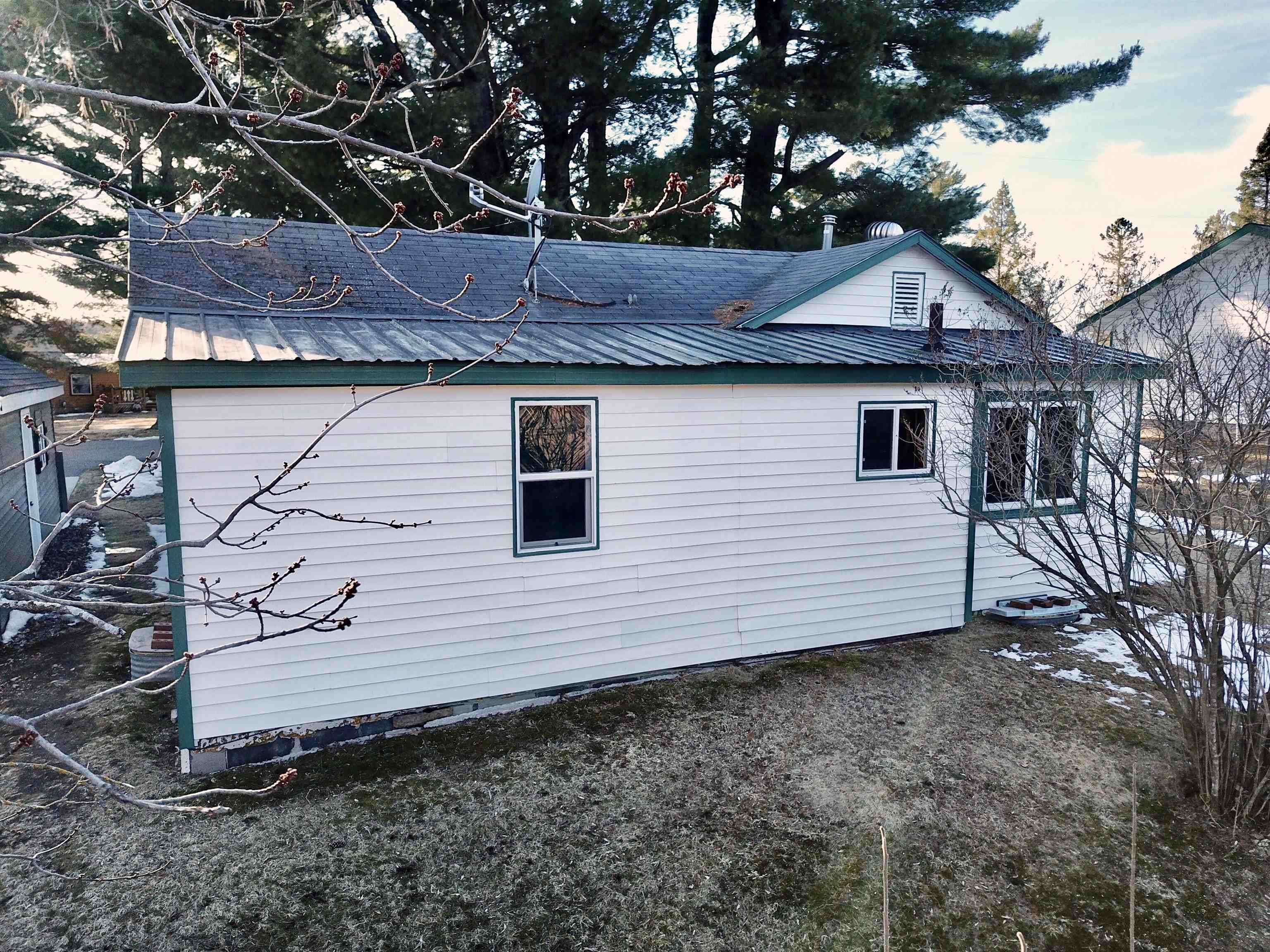 N10444 N HORSESHOE ROAD, Tomahawk, Wisconsin 54487, 1 Bedroom Bedrooms, ,1 BathroomBathrooms,Residential,For Sale,N10444 N HORSESHOE ROAD,22501195