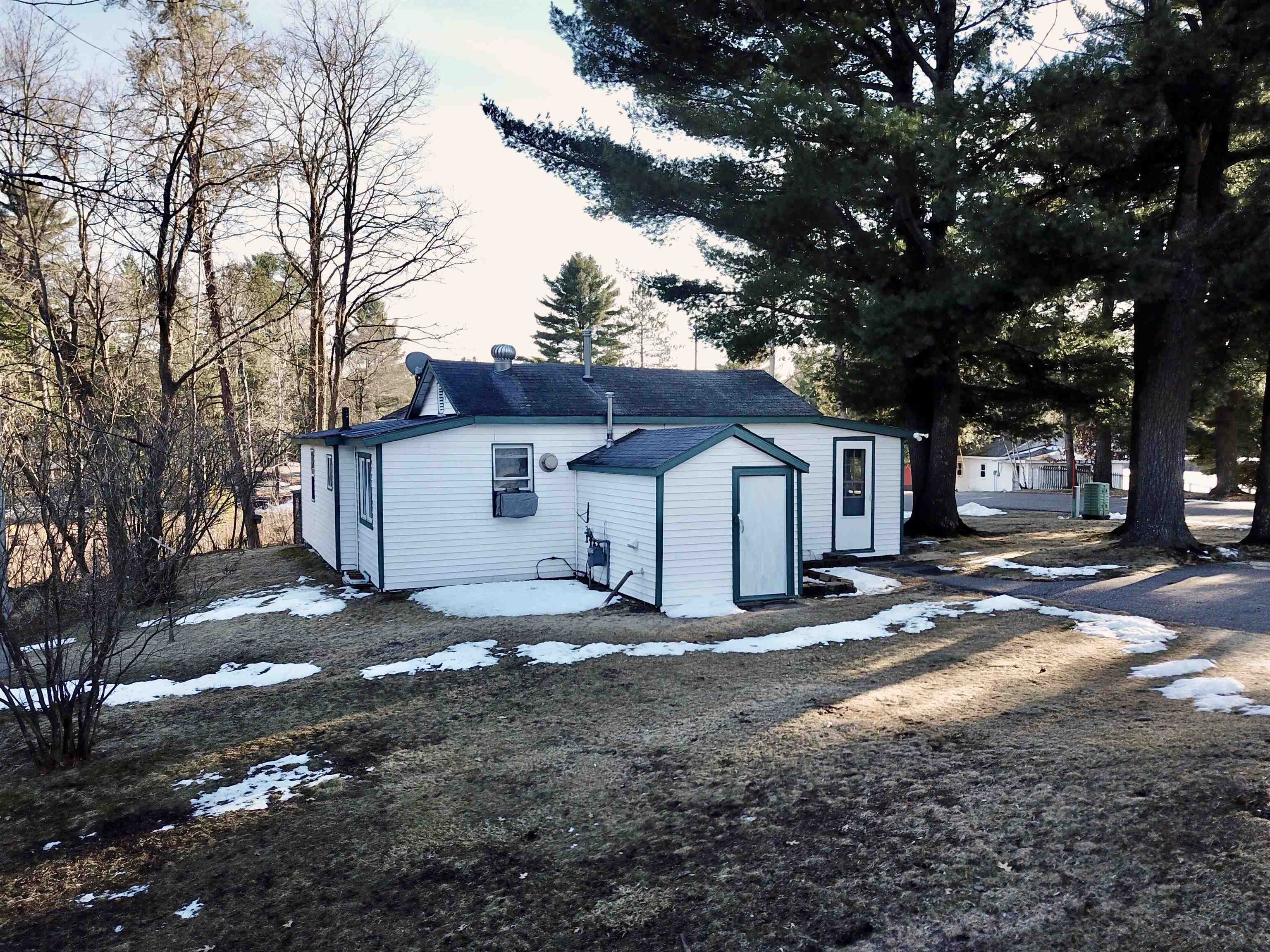 N10444 N HORSESHOE ROAD, Tomahawk, Wisconsin 54487, 1 Bedroom Bedrooms, ,1 BathroomBathrooms,Residential,For Sale,N10444 N HORSESHOE ROAD,22501195