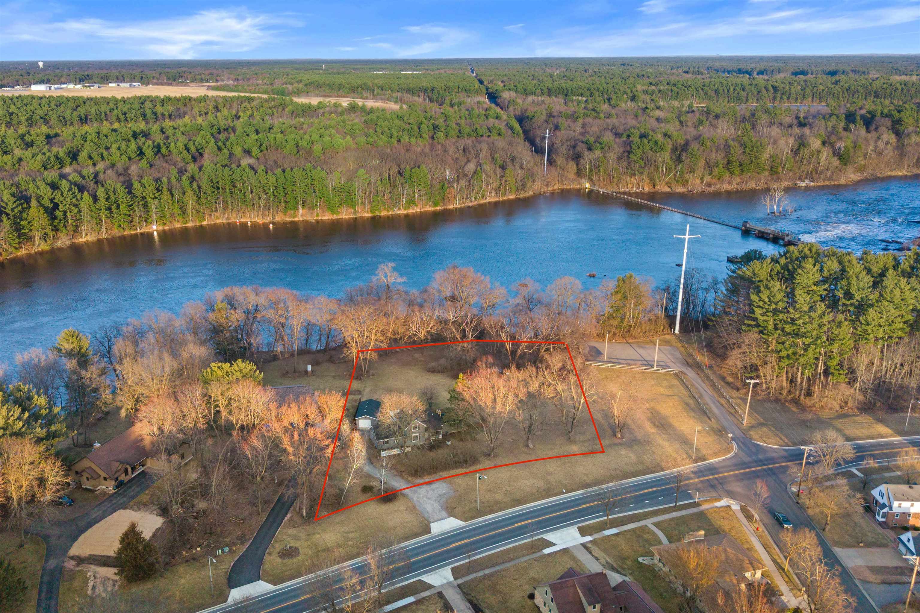 1020 WISCONSIN RIVER DRIVE, Port Edwards, Wisconsin 54469, 4 Bedrooms Bedrooms, ,2 BathroomsBathrooms,Residential,For Sale,1020 WISCONSIN RIVER DRIVE,22501200