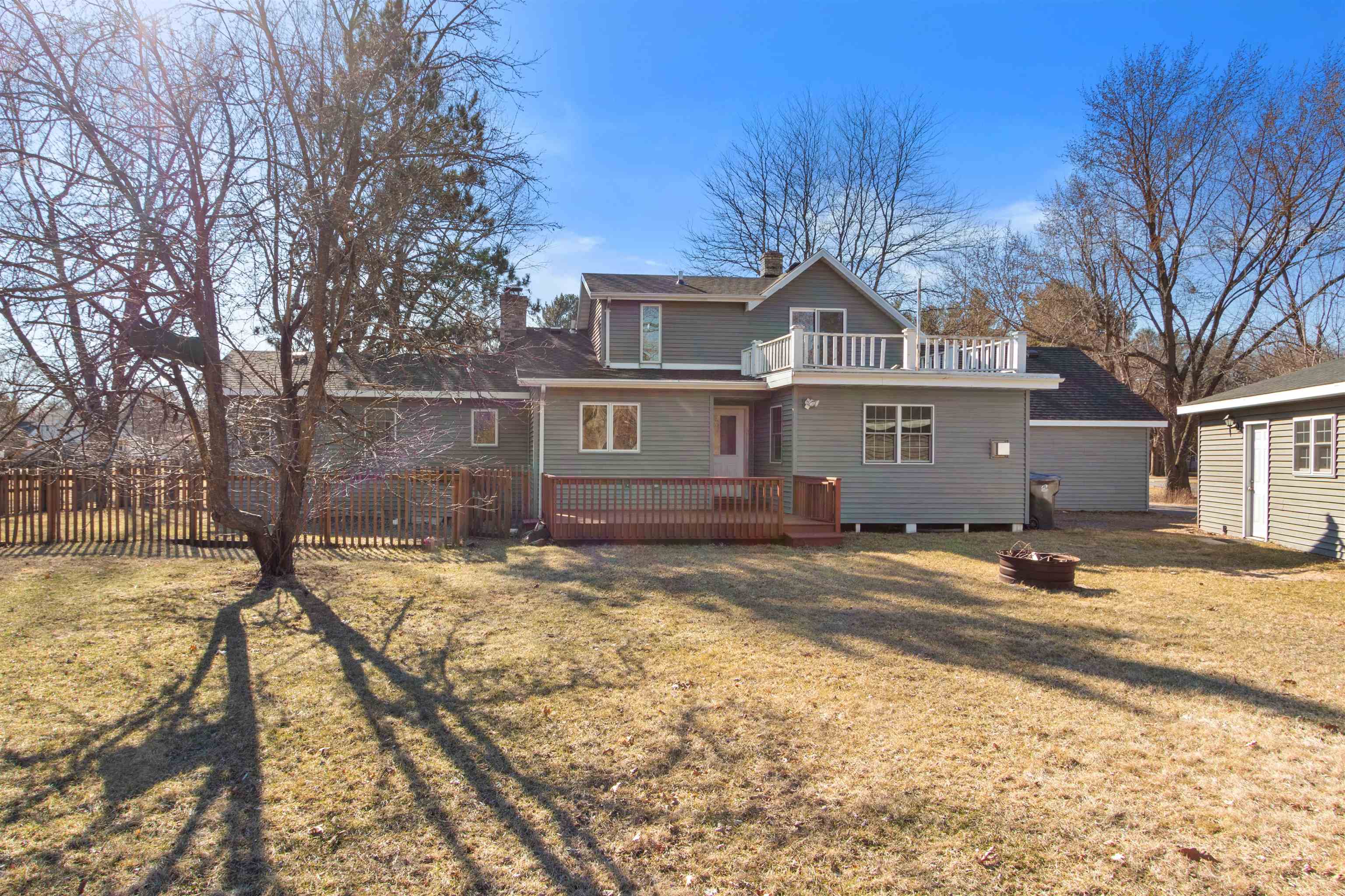 1020 WISCONSIN RIVER DRIVE, Port Edwards, Wisconsin 54469, 4 Bedrooms Bedrooms, ,2 BathroomsBathrooms,Residential,For Sale,1020 WISCONSIN RIVER DRIVE,22501200