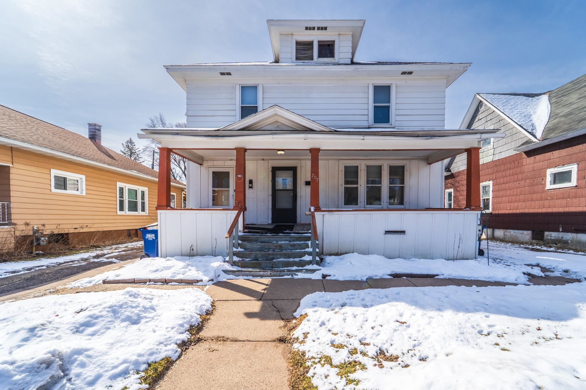 707 E THOMAS STREET, Wausau, Wisconsin 54403, 1 Bedroom Bedrooms, 4 Rooms Rooms,1 BathroomBathrooms,Multi-family,For Sale,707 E THOMAS STREET,22501213