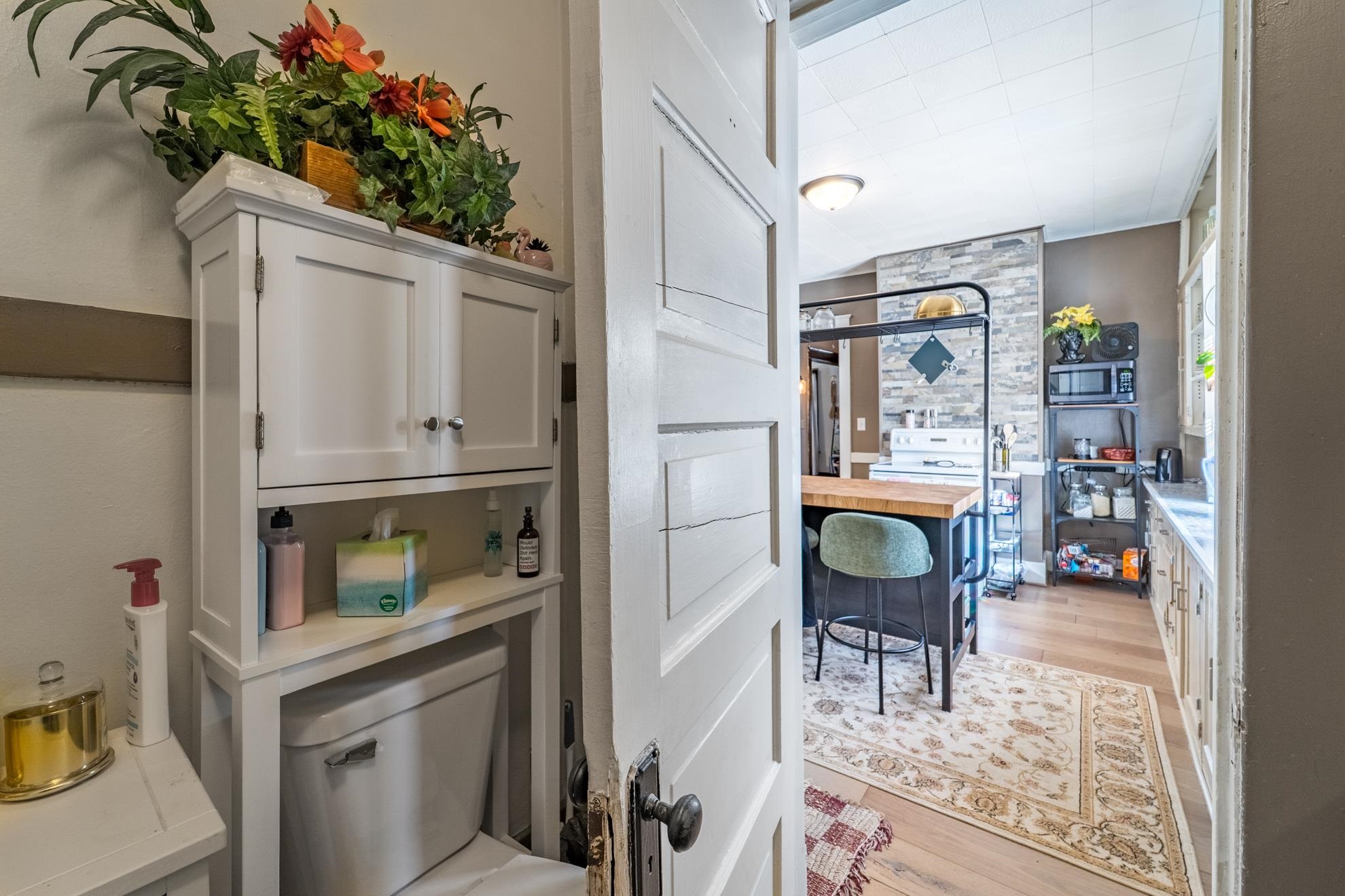 707 E THOMAS STREET, Wausau, Wisconsin 54403, 1 Bedroom Bedrooms, 4 Rooms Rooms,1 BathroomBathrooms,Multi-family,For Sale,707 E THOMAS STREET,22501213