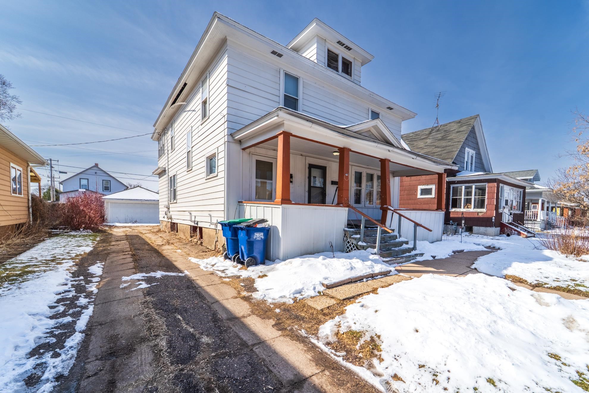 707 E THOMAS STREET, Wausau, Wisconsin 54403, 1 Bedroom Bedrooms, 4 Rooms Rooms,1 BathroomBathrooms,Multi-family,For Sale,707 E THOMAS STREET,22501213
