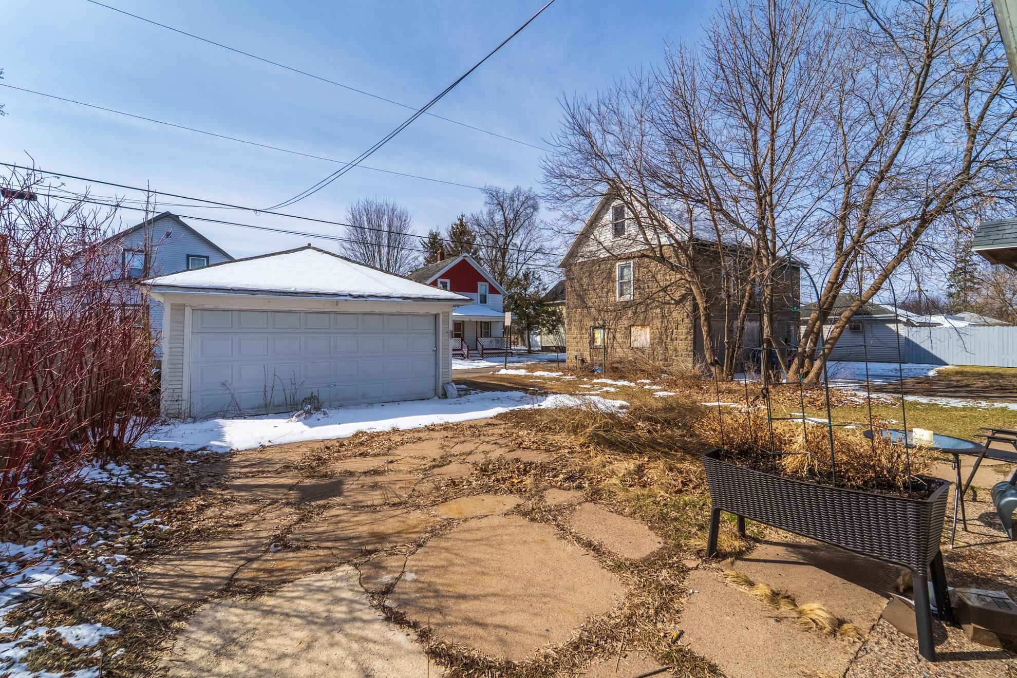 707 E THOMAS STREET, Wausau, Wisconsin 54403, 1 Bedroom Bedrooms, 4 Rooms Rooms,1 BathroomBathrooms,Multi-family,For Sale,707 E THOMAS STREET,22501213