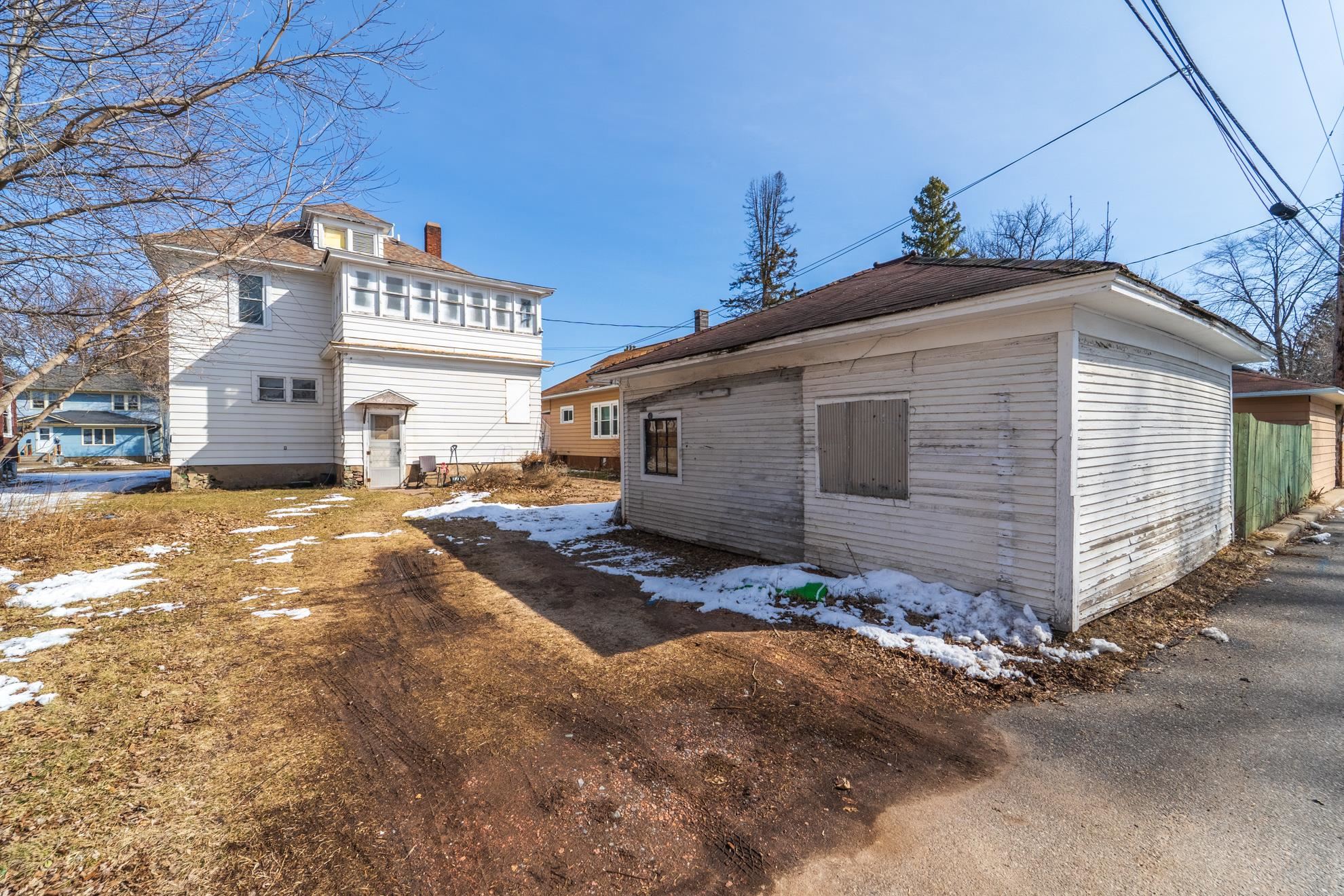 707 E THOMAS STREET, Wausau, Wisconsin 54403, 1 Bedroom Bedrooms, 4 Rooms Rooms,1 BathroomBathrooms,Multi-family,For Sale,707 E THOMAS STREET,22501213