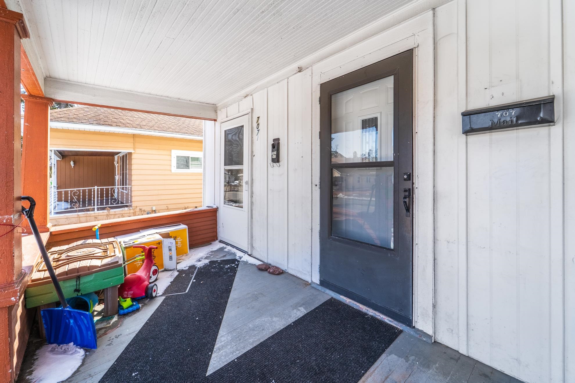 707 E THOMAS STREET, Wausau, Wisconsin 54403, 1 Bedroom Bedrooms, 4 Rooms Rooms,1 BathroomBathrooms,Multi-family,For Sale,707 E THOMAS STREET,22501213