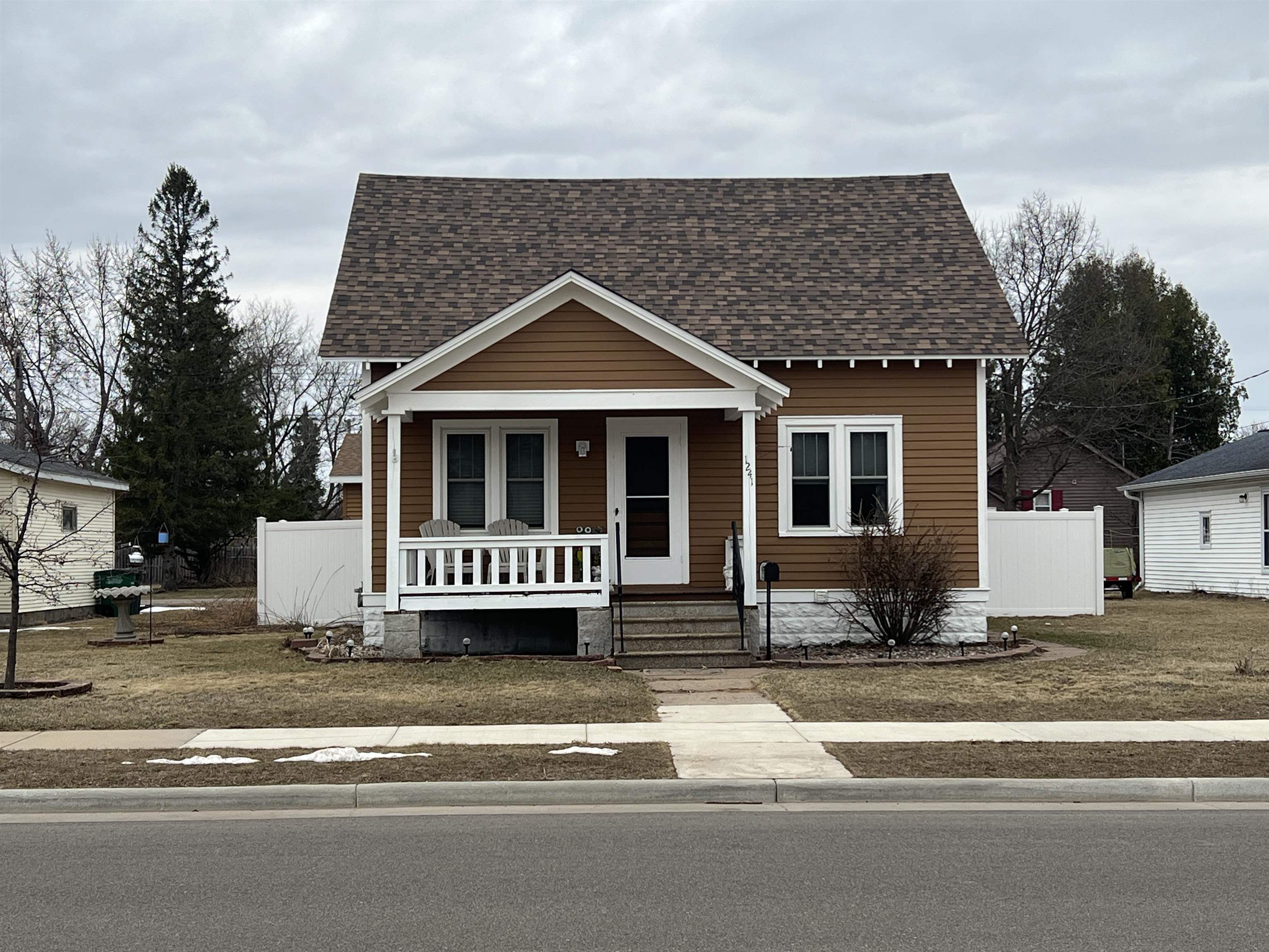 1241 OAK STREET, Wisconsin Rapids, Wisconsin 54494, 3 Bedrooms Bedrooms, ,1 BathroomBathrooms,Residential,For Sale,1241 OAK STREET,22501217