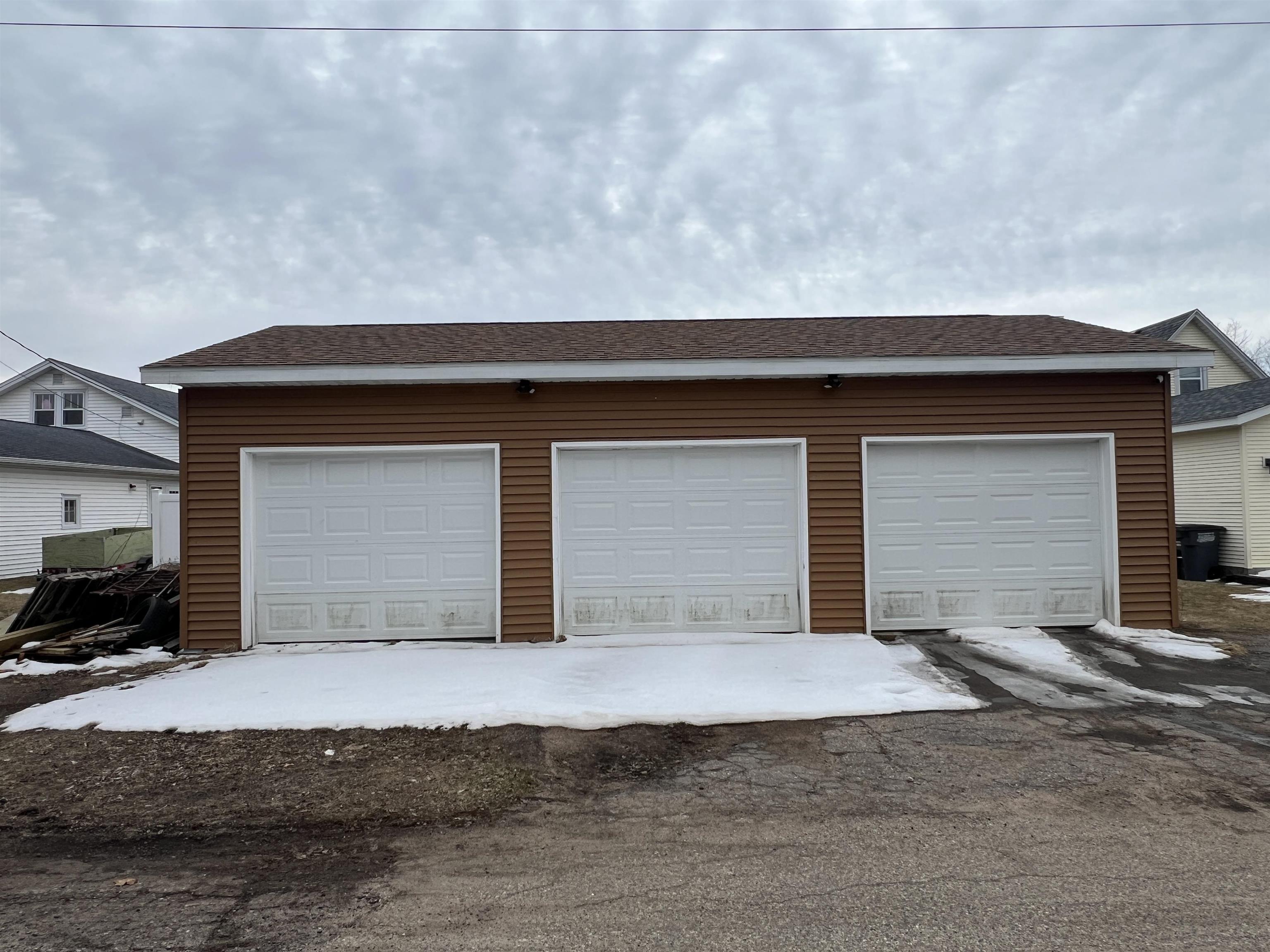 1241 OAK STREET, Wisconsin Rapids, Wisconsin 54494, 3 Bedrooms Bedrooms, ,1 BathroomBathrooms,Residential,For Sale,1241 OAK STREET,22501217