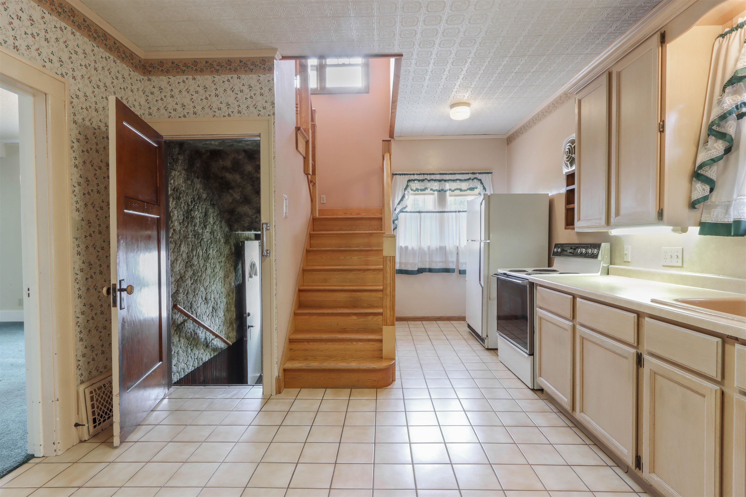2300 DIXON STREET, Stevens Point, Wisconsin 54481, 4 Bedrooms Bedrooms, ,2 BathroomsBathrooms,Residential,For Sale,2300 DIXON STREET,22501218