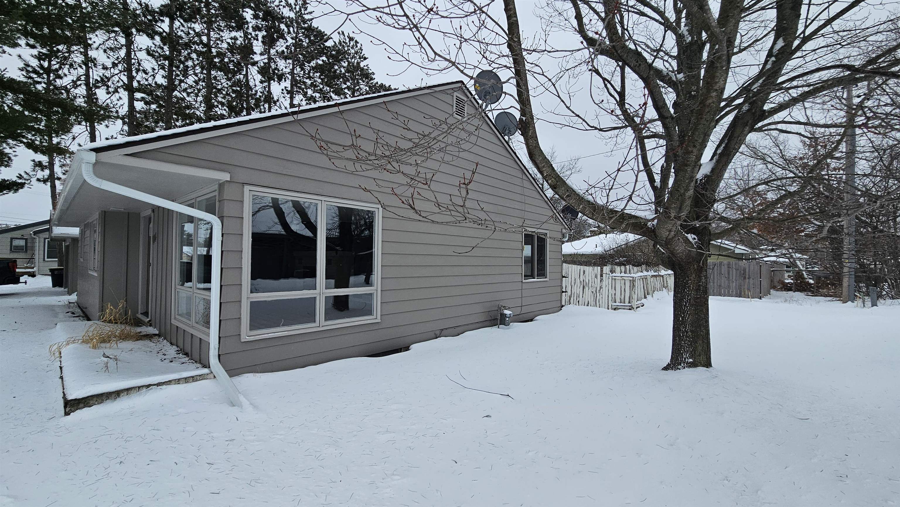112 N SILVER LAKE ROAD, Eagle River, Wisconsin 54521, 3 Bedrooms Bedrooms, ,1 BathroomBathrooms,Residential,For Sale,112 N SILVER LAKE ROAD,22501223