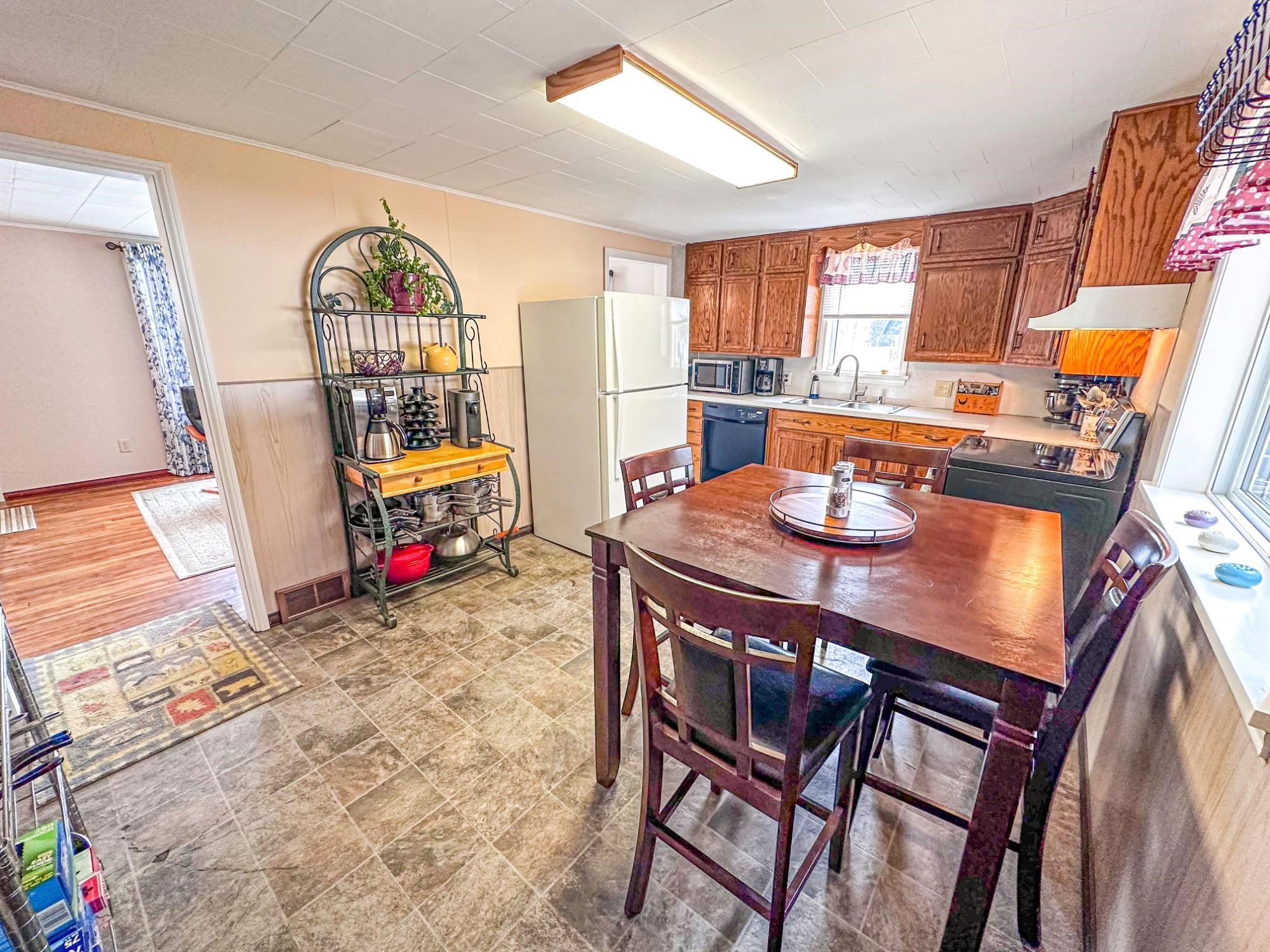 315 N 5TH STREET, Butternut, Wisconsin 54514, 4 Bedrooms Bedrooms, ,1 BathroomBathrooms,Residential,For Sale,315 N 5TH STREET,22501230