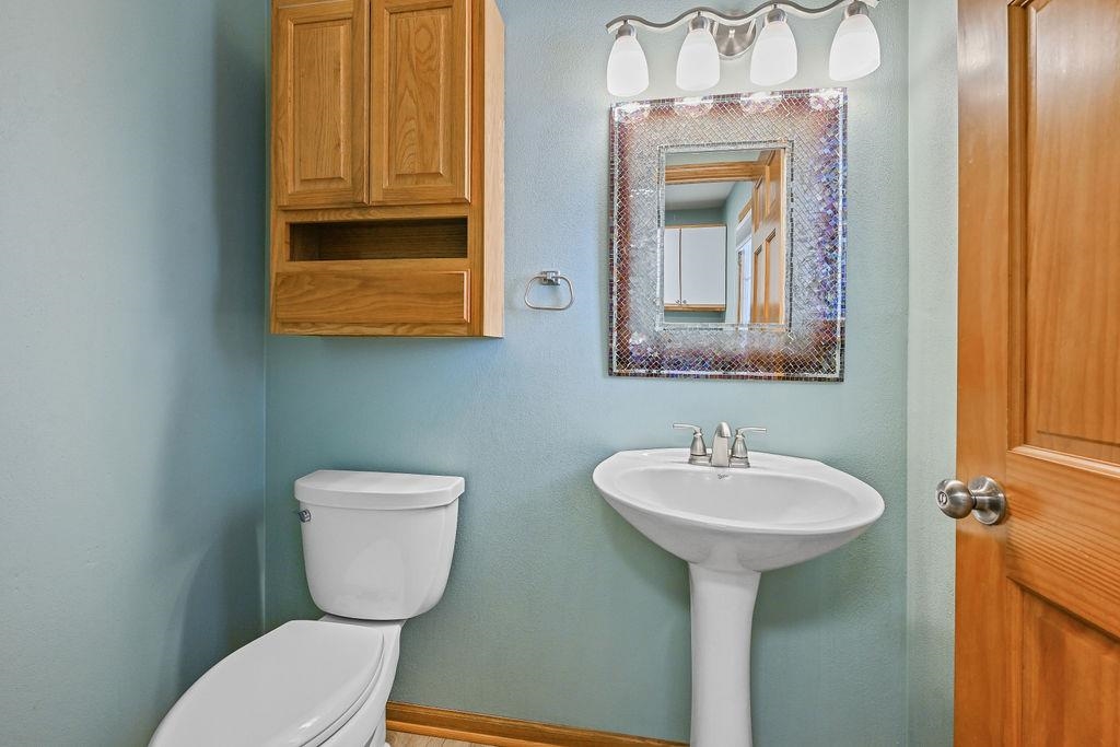 5509 OAKWOOD AVENUE, Stevens Point, Wisconsin 54482, 4 Bedrooms Bedrooms, ,3 BathroomsBathrooms,Residential,For Sale,5509 OAKWOOD AVENUE,22501326