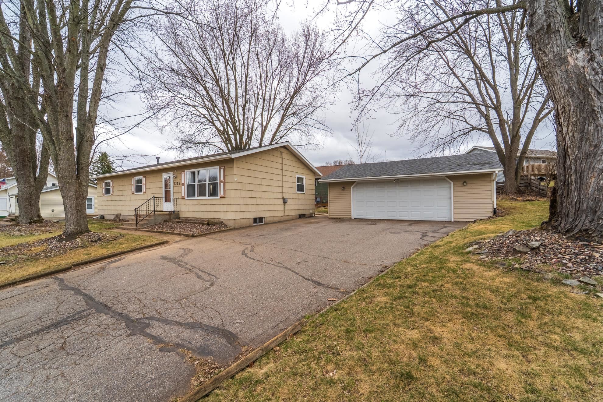 1332 N 1ST AVENUE, Wausau, Wisconsin 54401, 3 Bedrooms Bedrooms, ,1 BathroomBathrooms,Residential,For Sale,1332 N 1ST AVENUE,22501428