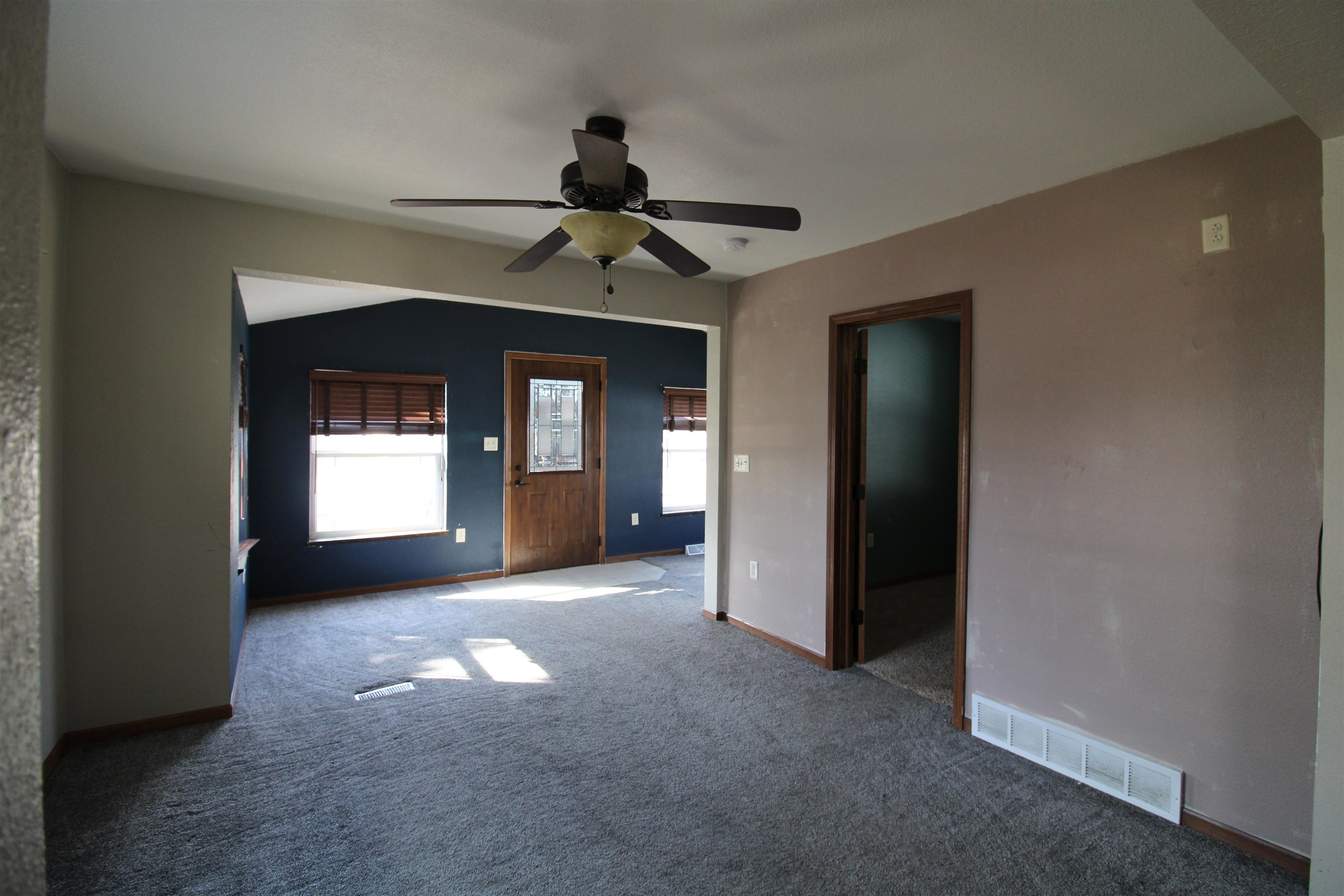 707 N MAPLE AVENUE, Marshfield, Wisconsin 54449, 4 Bedrooms Bedrooms, ,2 BathroomsBathrooms,Residential,For Sale,707 N MAPLE AVENUE,22501429