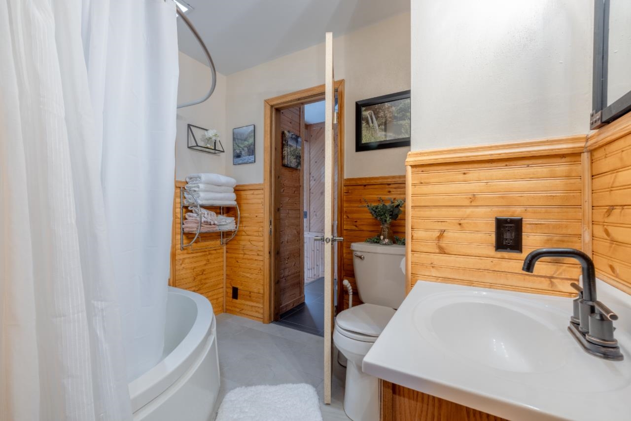 W5073 SUNSET DRIVE, Merrill, Wisconsin 54452, 3 Bedrooms Bedrooms, ,2 BathroomsBathrooms,Residential,For Sale,W5073 SUNSET DRIVE,22501442