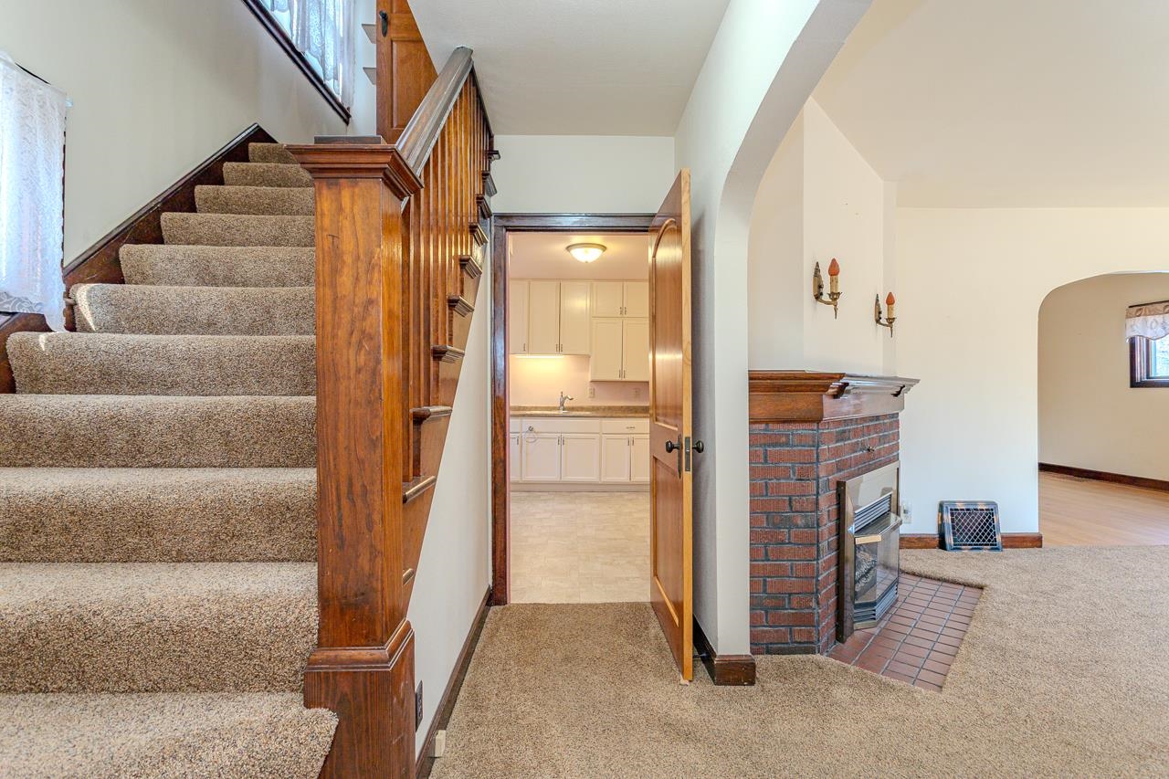 206 N 7TH AVENUE, Wausau, Wisconsin 54401, 4 Bedrooms Bedrooms, ,2 BathroomsBathrooms,Residential,For Sale,206 N 7TH AVENUE,22501477