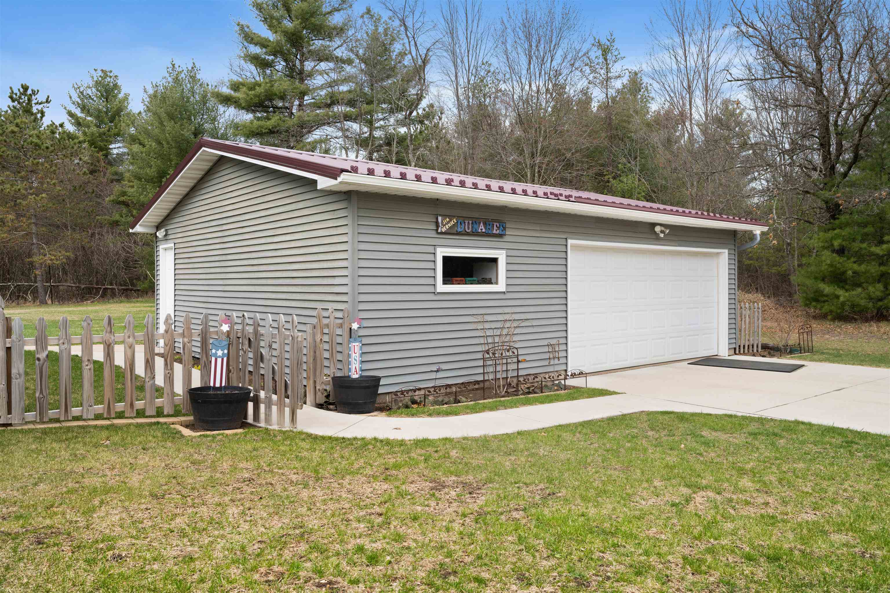2095 STATE HIGHWAY 80, Wisconsin Rapids, Wisconsin 54495, 3 Bedrooms Bedrooms, ,2 BathroomsBathrooms,Residential,For Sale,2095 STATE HIGHWAY 80,22501517