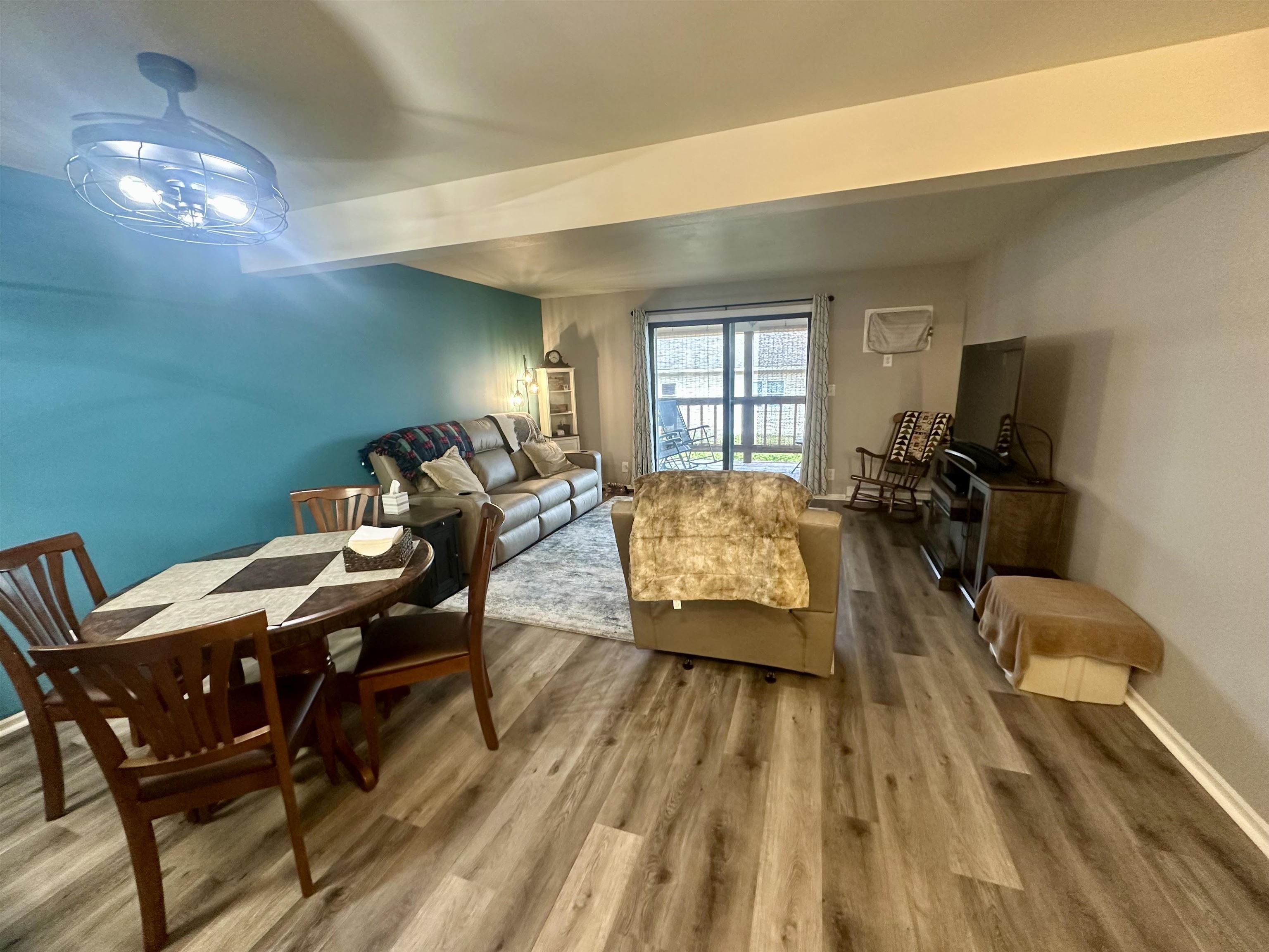313 S 6TH AVENUE, Wausau, Wisconsin 54401, 2 Bedrooms Bedrooms, ,2 BathroomsBathrooms,Residential,For Sale,313 S 6TH AVENUE,22501543