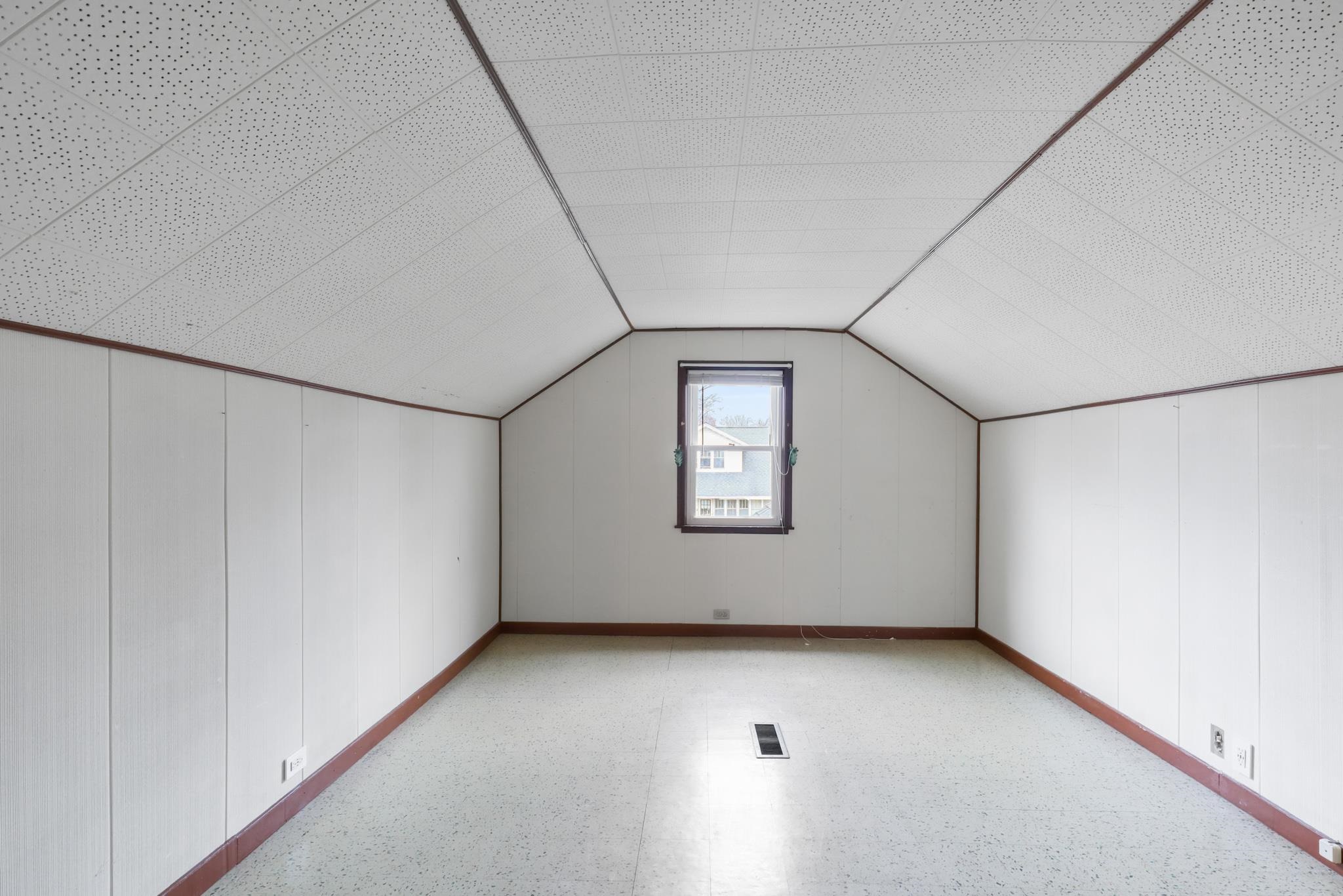 451 11TH AVENUE NORTH, Wisconsin Rapids, Wisconsin 54495, 3 Bedrooms Bedrooms, ,1 BathroomBathrooms,Residential,For Sale,451 11TH AVENUE NORTH,22501579