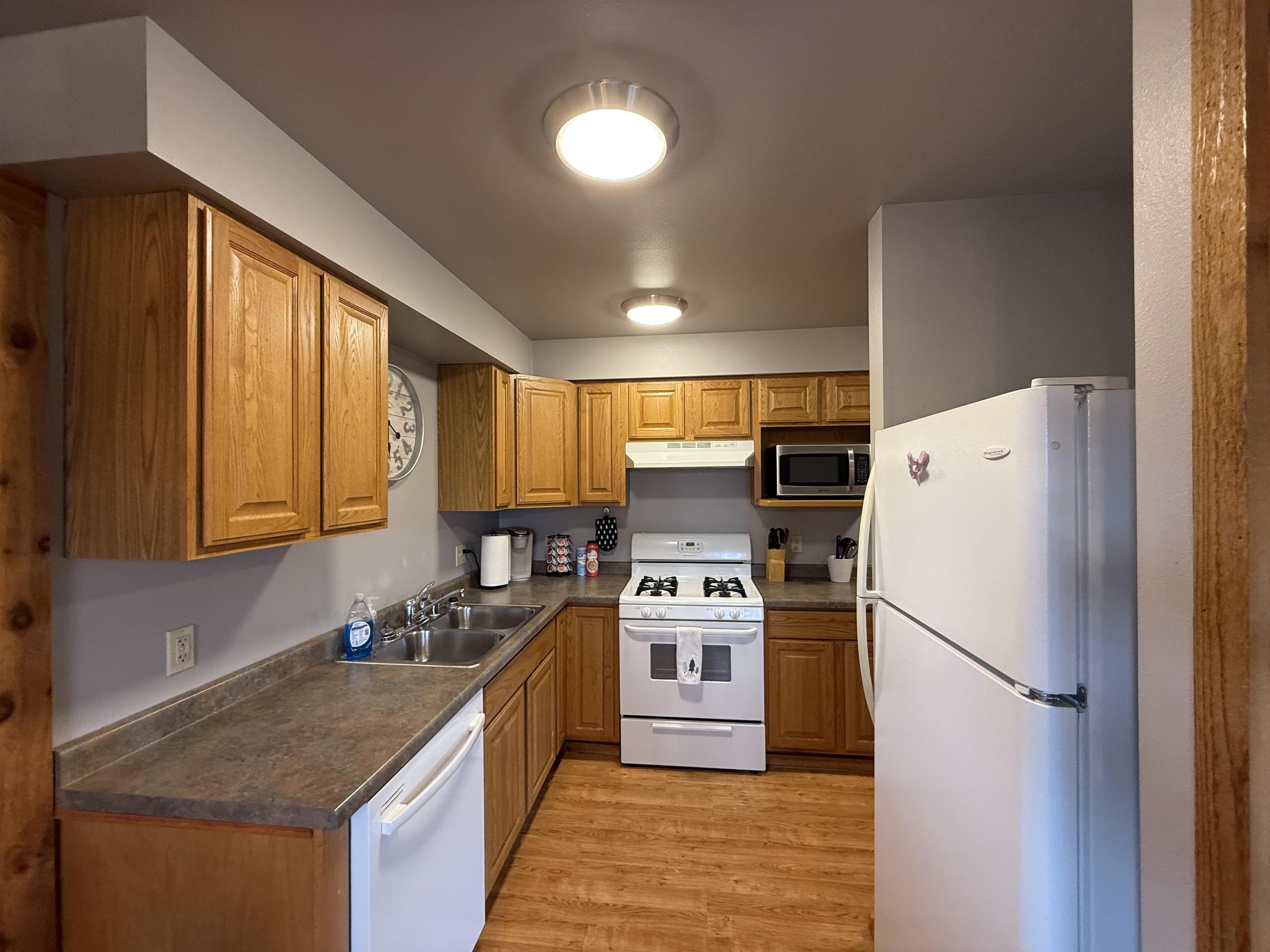 475 Overlook Court, Warrens, Wisconsin 54666, 3 Bedrooms Bedrooms, ,2 BathroomsBathrooms,Multi-family,For Sale,475 Overlook Court,22501598