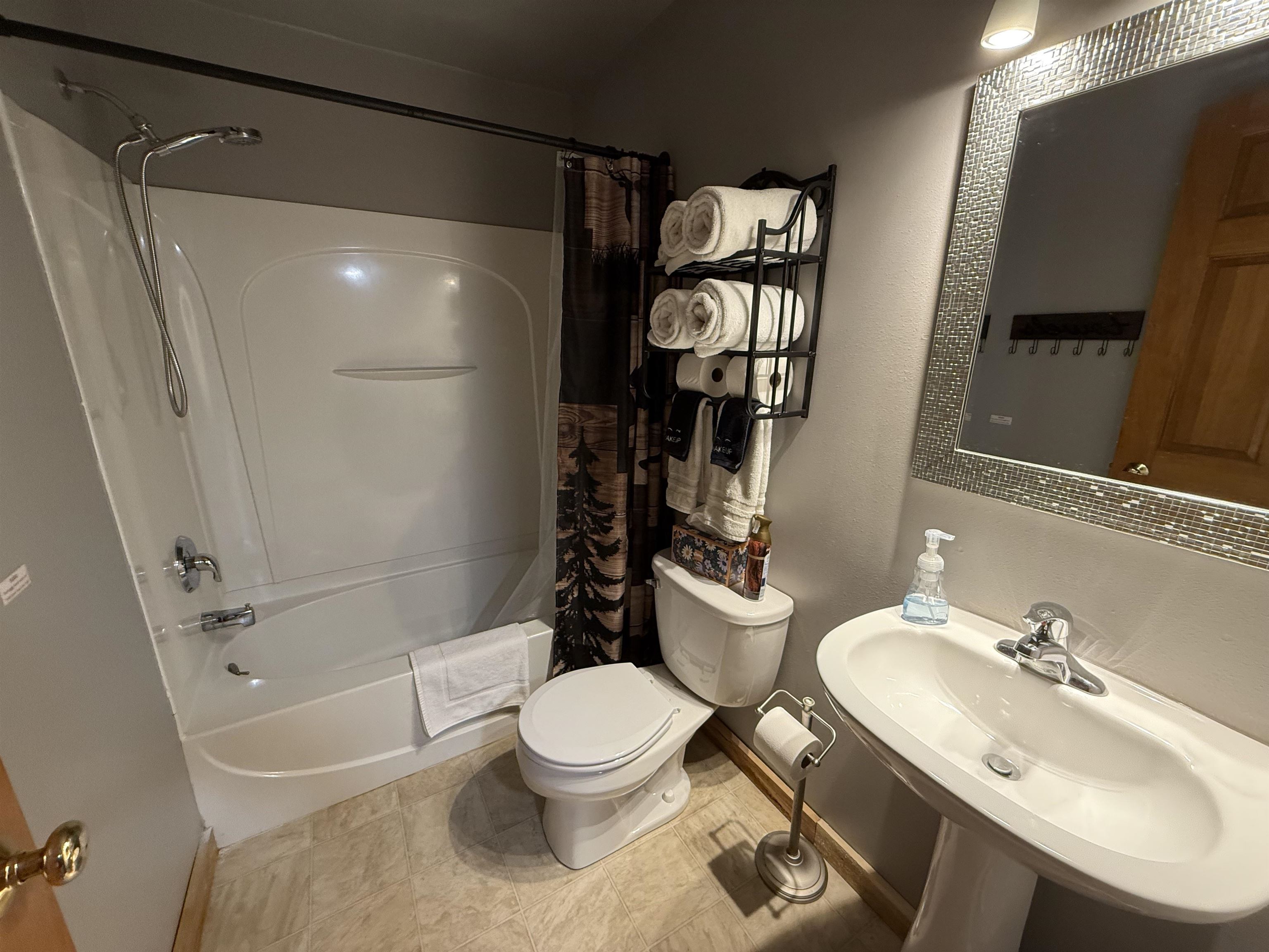 475 Overlook Court, Warrens, Wisconsin 54666, 3 Bedrooms Bedrooms, ,2 BathroomsBathrooms,Multi-family,For Sale,475 Overlook Court,22501598