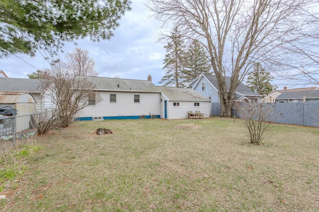 1116 ALICE STREET, Rothschild, Wisconsin 54474, 2 Bedrooms Bedrooms, ,1 BathroomBathrooms,Residential,For Sale,1116 ALICE STREET,22501606