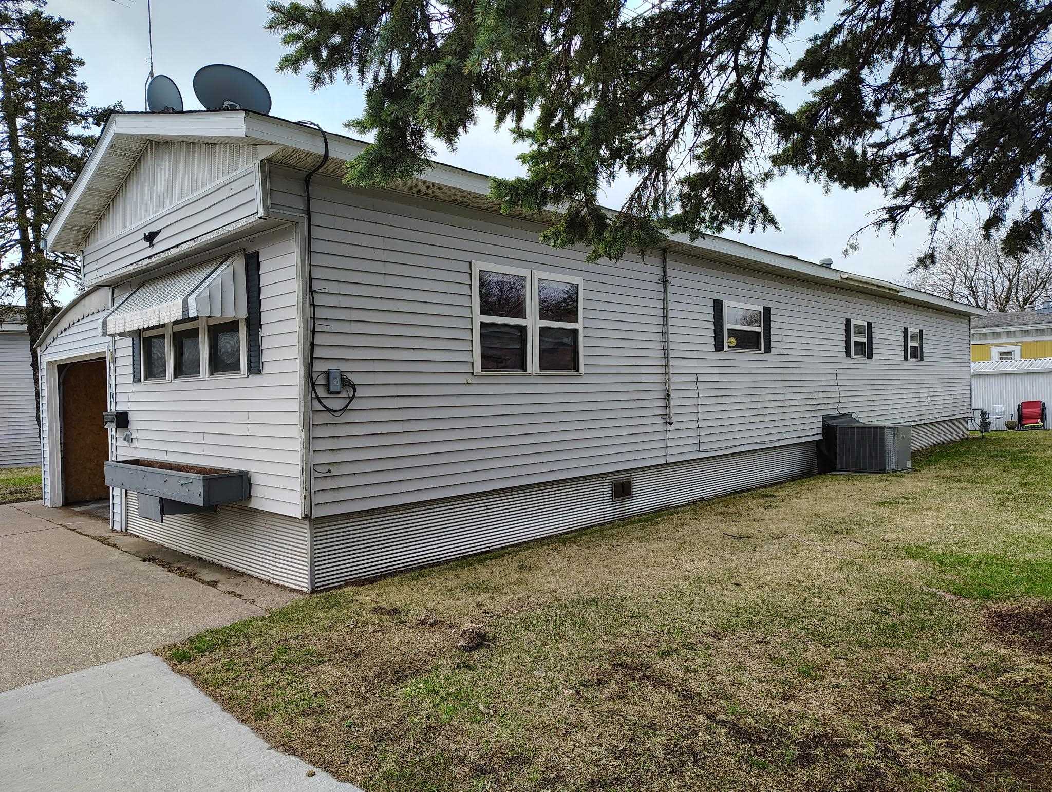 531 GRIFFITH AVENUE, Wisconsin Rapids, Wisconsin 54494, 2 Bedrooms Bedrooms, ,1 BathroomBathrooms,Residential,For Sale,531 GRIFFITH AVENUE,22501611