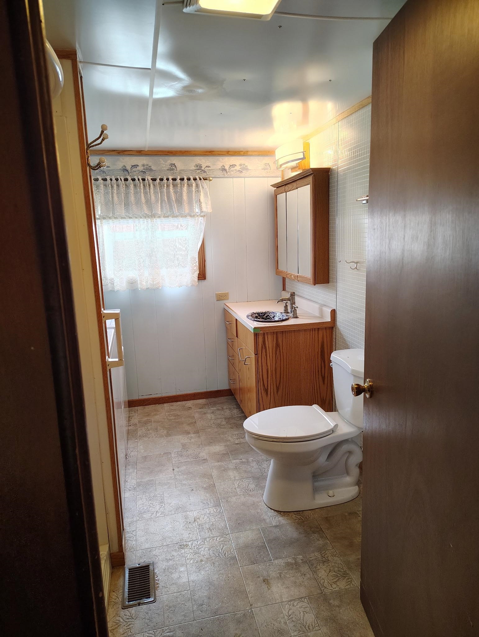 531 GRIFFITH AVENUE, Wisconsin Rapids, Wisconsin 54494, 2 Bedrooms Bedrooms, ,1 BathroomBathrooms,Residential,For Sale,531 GRIFFITH AVENUE,22501611