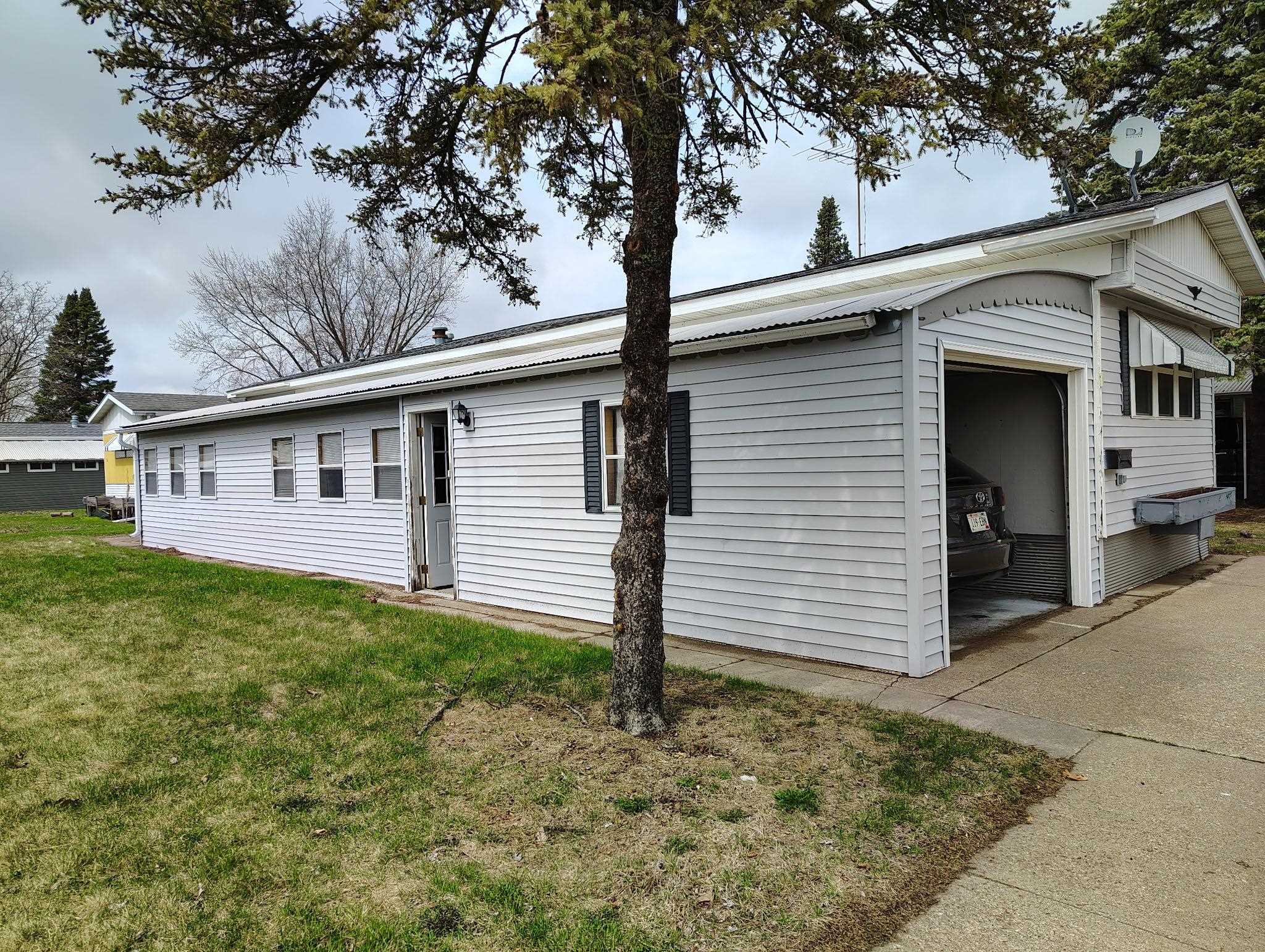 531 GRIFFITH AVENUE, Wisconsin Rapids, Wisconsin 54494, 2 Bedrooms Bedrooms, ,1 BathroomBathrooms,Residential,For Sale,531 GRIFFITH AVENUE,22501611
