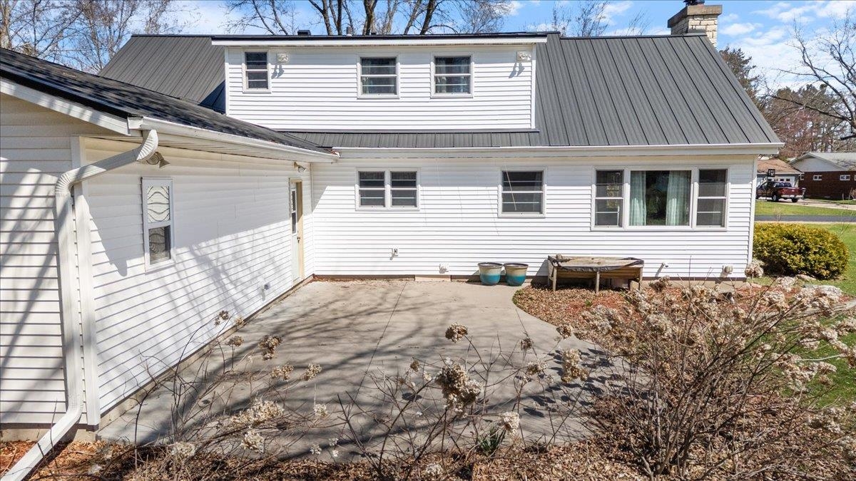 1110 W 7TH STREET, Marshfield, Wisconsin 54449, 4 Bedrooms Bedrooms, ,2 BathroomsBathrooms,Residential,For Sale,1110 W 7TH STREET,22501617