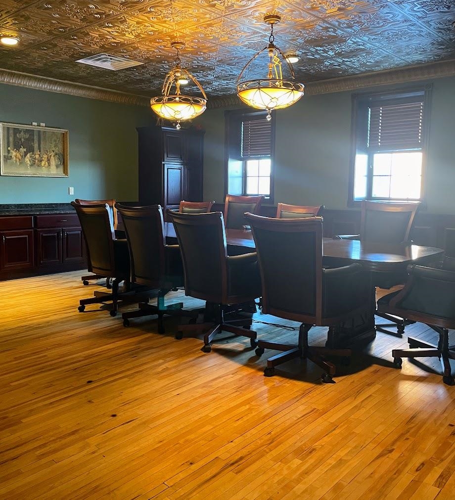 222 S CENTRAL AVENUE, Marshfield, Wisconsin 54449, ,Commercial/industrial,For Sale,222 S CENTRAL AVENUE,22501621