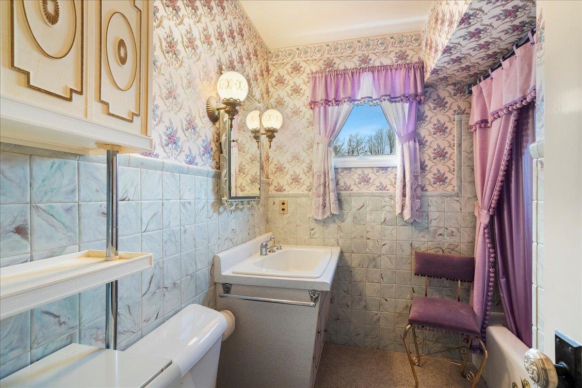 801 W MC MILLAN STREET, Marshfield, Wisconsin 54449, 5 Bedrooms Bedrooms, ,3 BathroomsBathrooms,Residential,For Sale,801 W MC MILLAN STREET,22501624