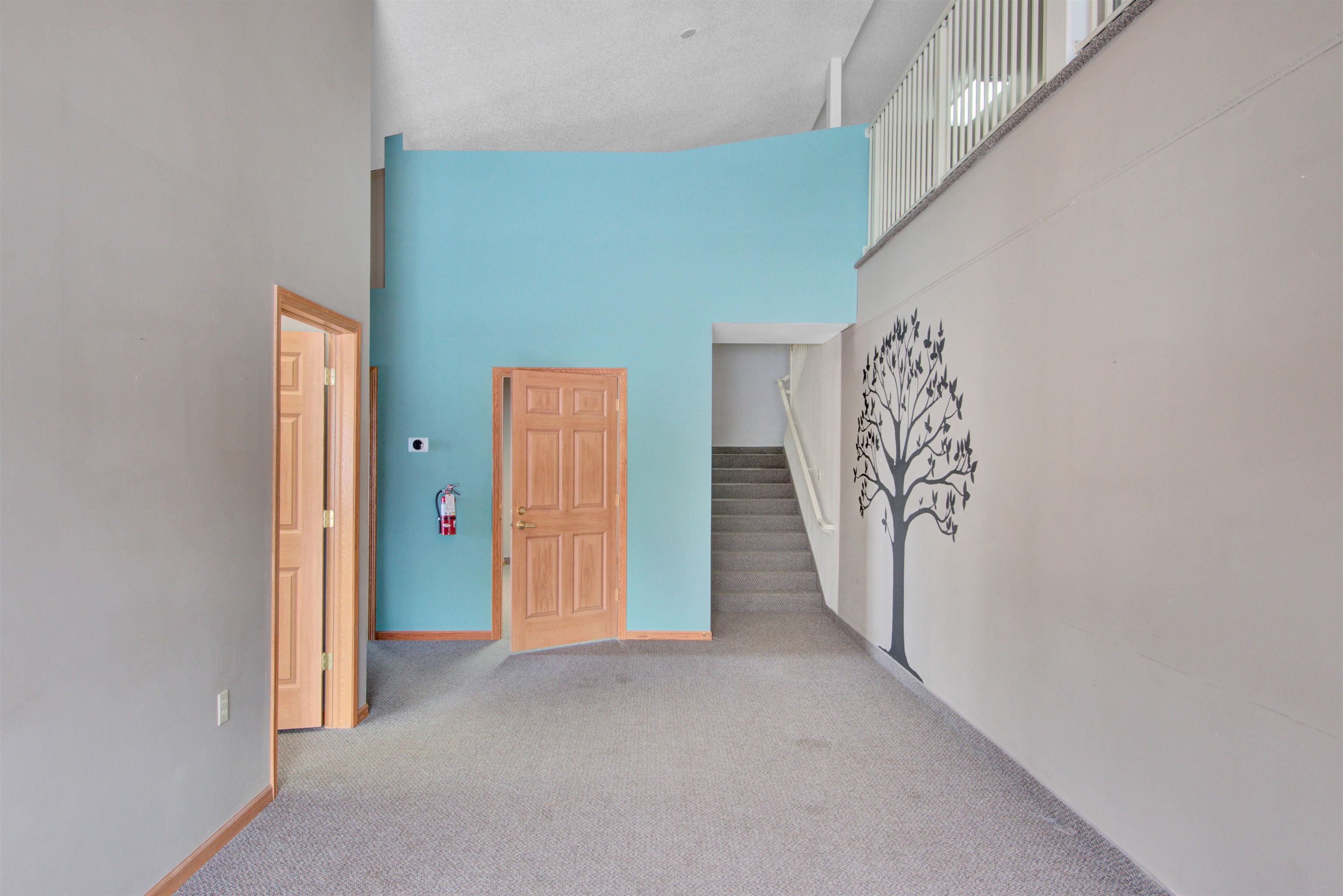 2001 S CENTRAL AVENUE, Marshfield, Wisconsin 54449, ,Commercial/industrial,For Rent,2001 S CENTRAL AVENUE,22501628