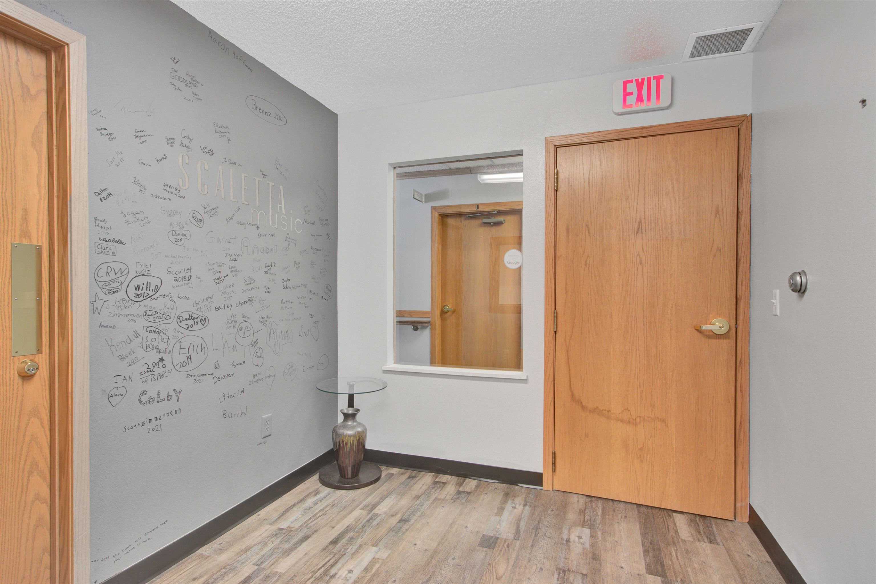 2001 S CENTRAL AVENUE, Marshfield, Wisconsin 54449, ,Commercial/industrial,For Rent,2001 S CENTRAL AVENUE,22501634