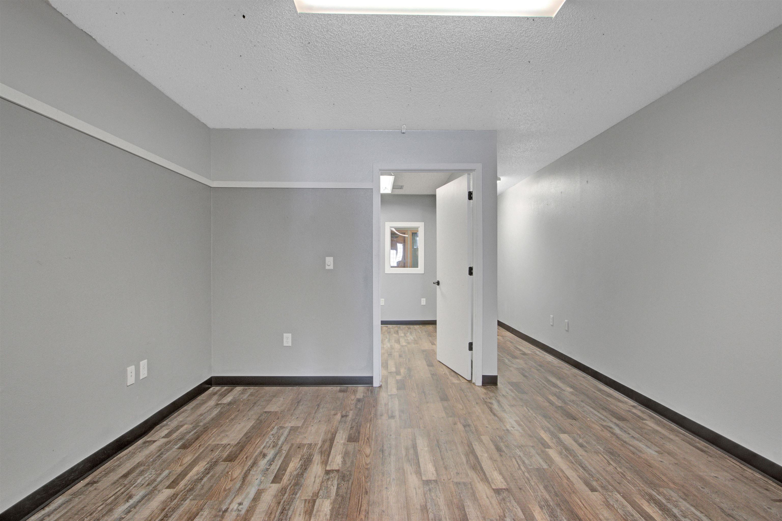 2001 S CENTRAL AVENUE, Marshfield, Wisconsin 54449, ,Commercial/industrial,For Rent,2001 S CENTRAL AVENUE,22501634